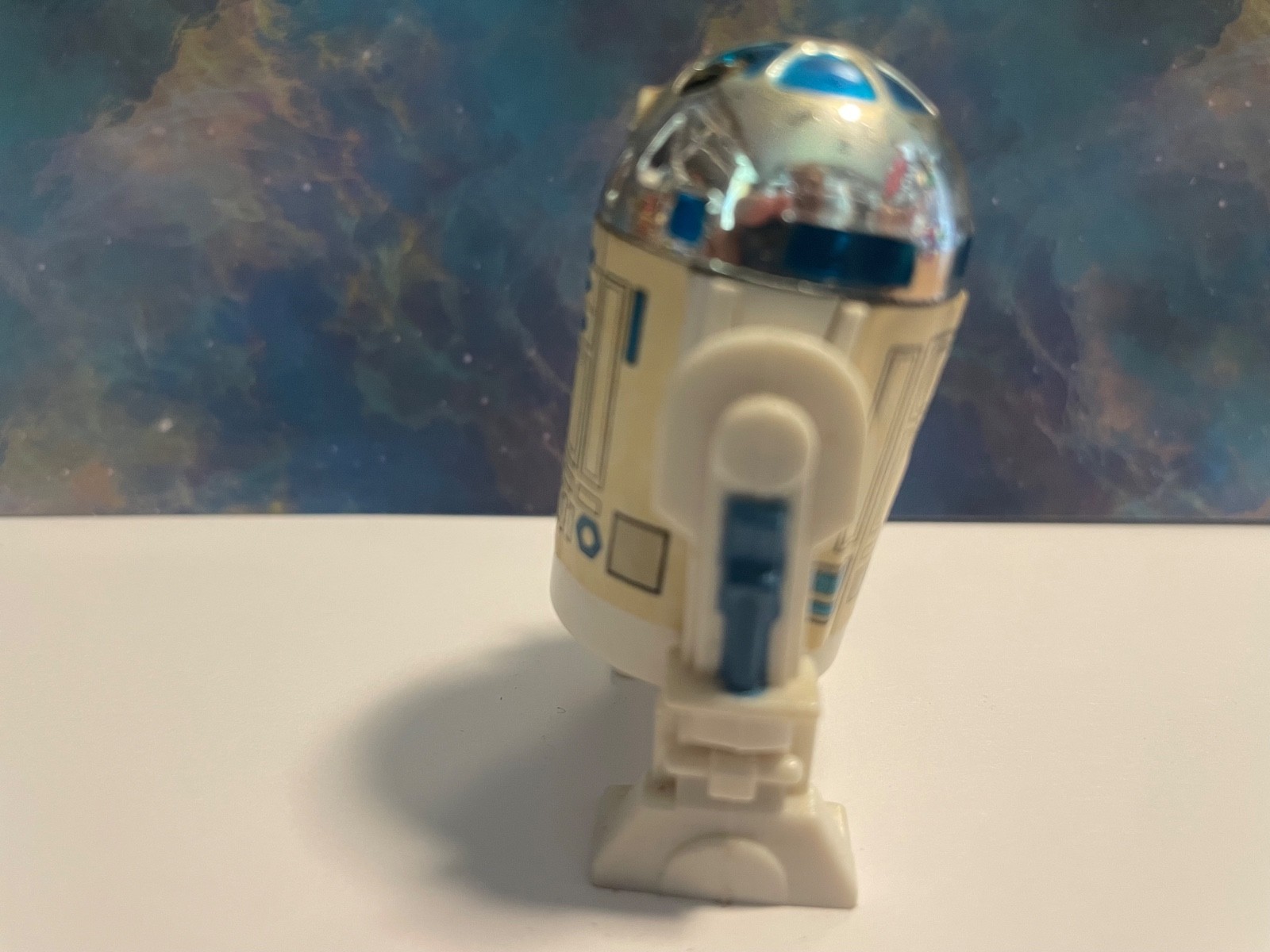 R2-D2 (Artoo-Detoo) with pop-up Lightsaber sold
