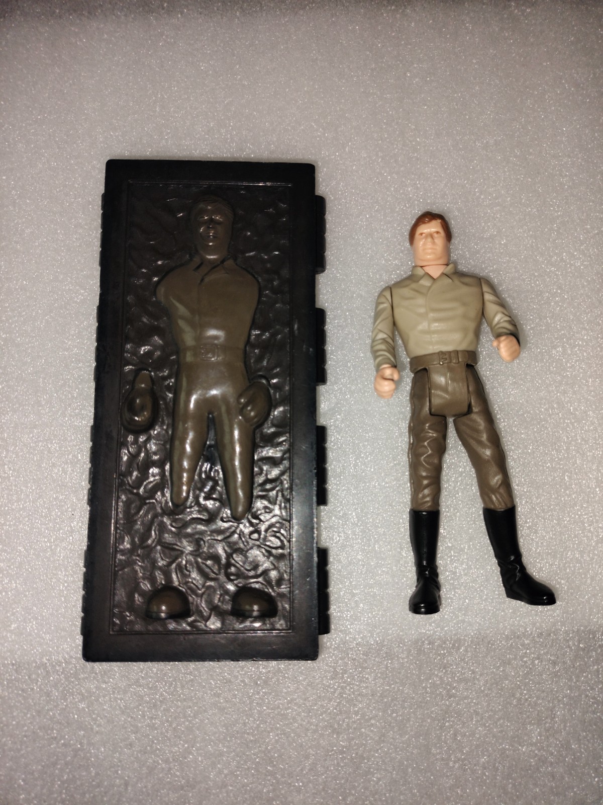 Han Solo (In Carbonite Chamber) sold