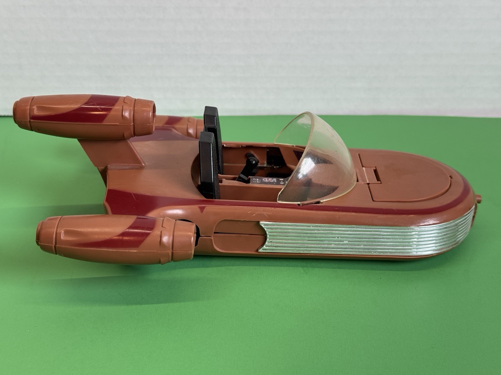 Landspeeder sold