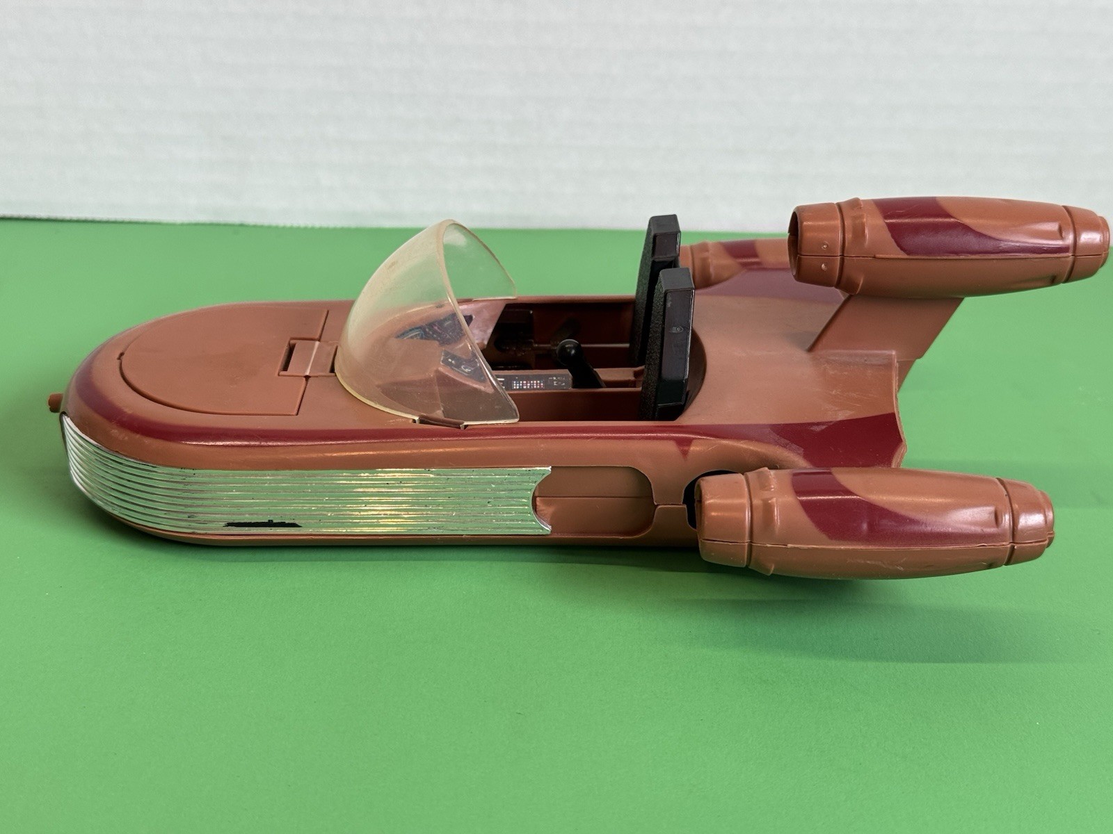 Landspeeder sold