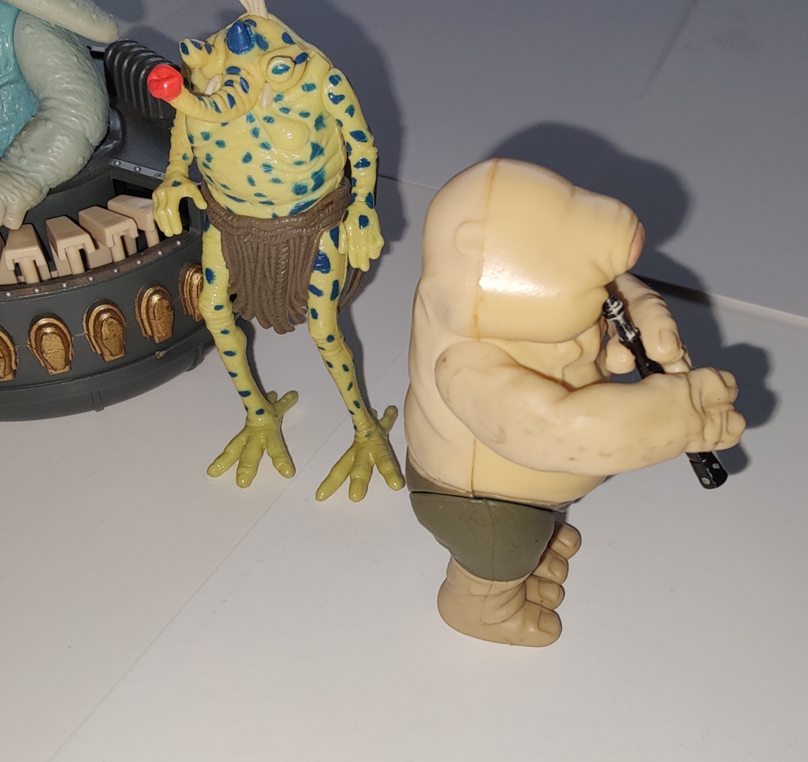 Sy Snootles & The Rebo Band sold