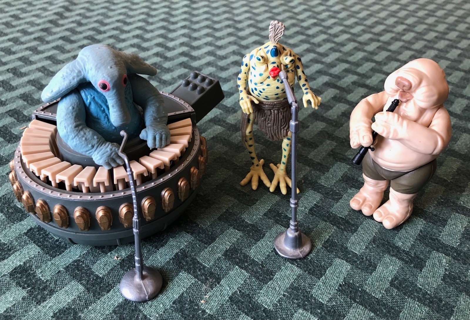 Sy Snootles & The Rebo Band sold
