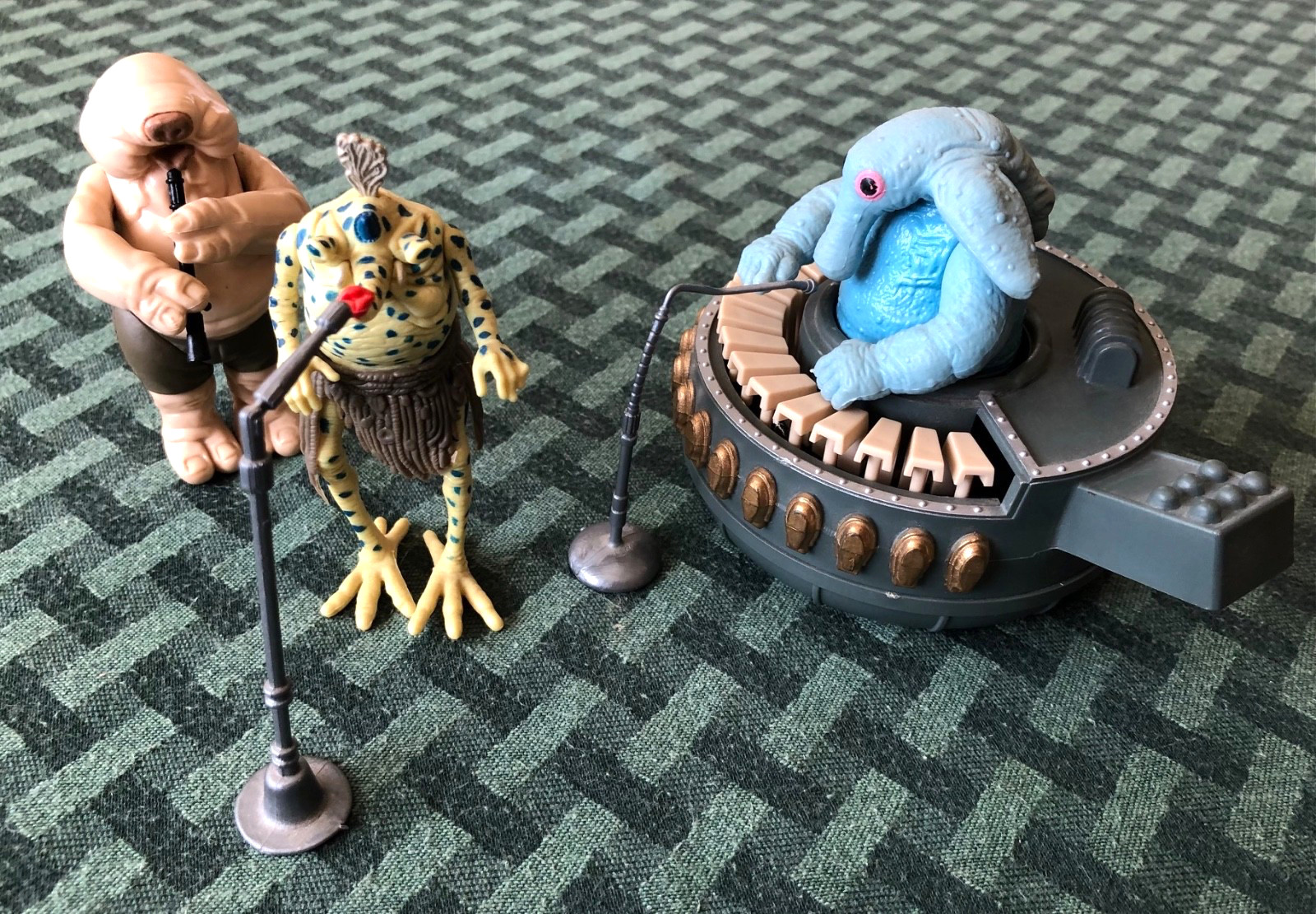 Sy Snootles & The Rebo Band sold