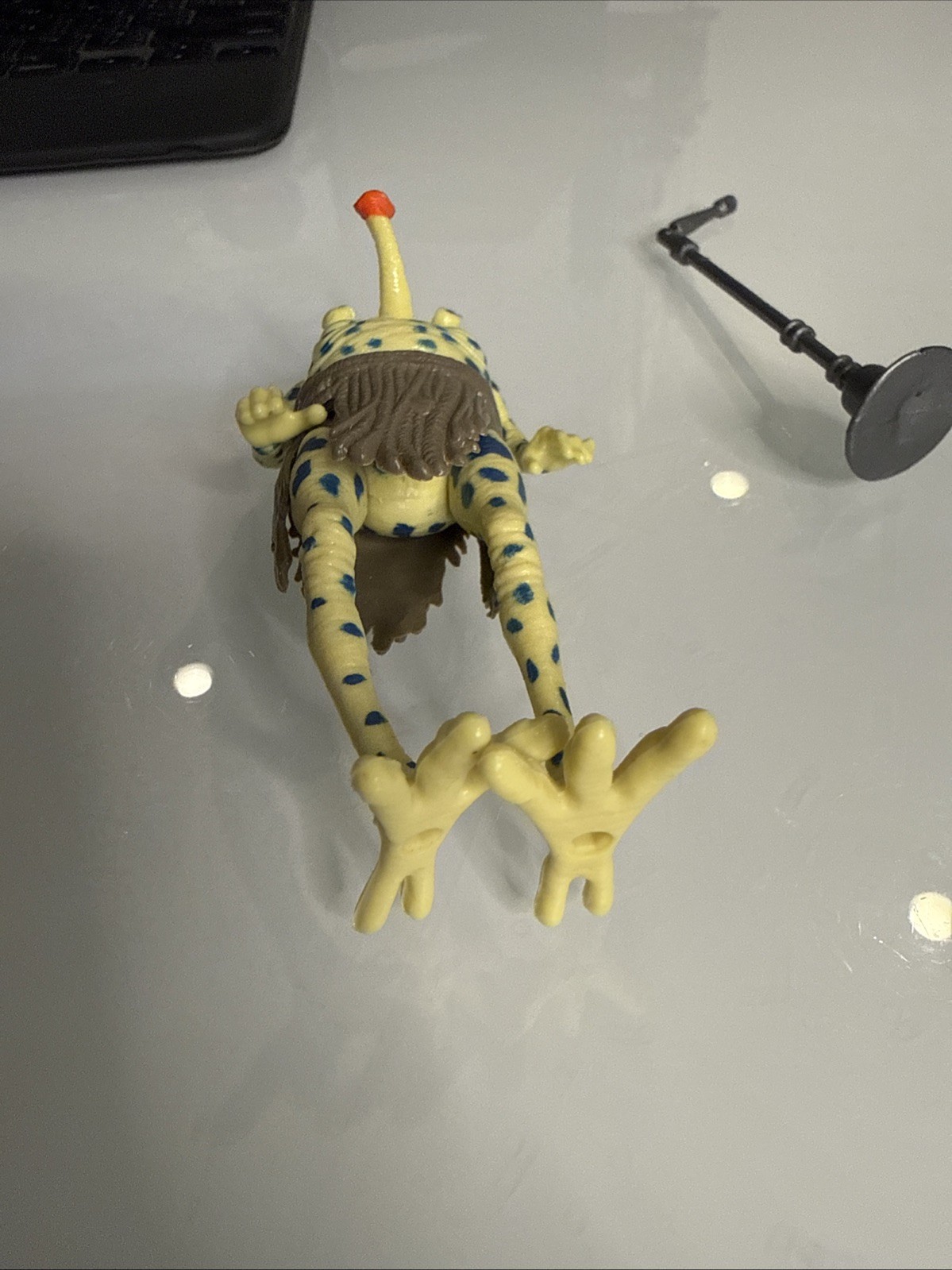 Sy Snootles sold