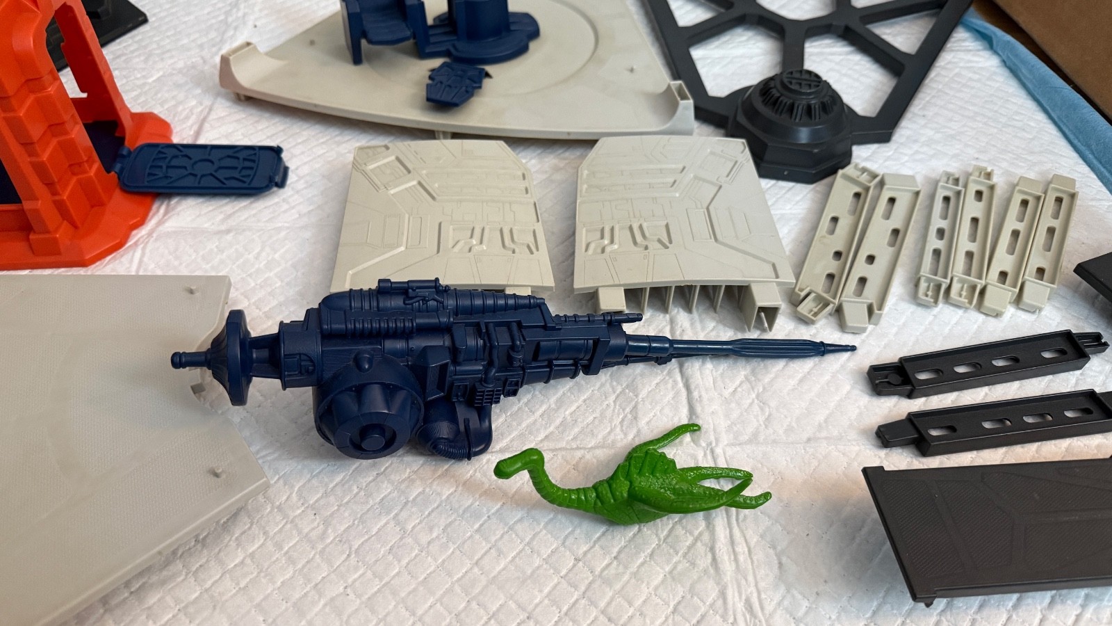 Death Star Space Station (Kenner) sold