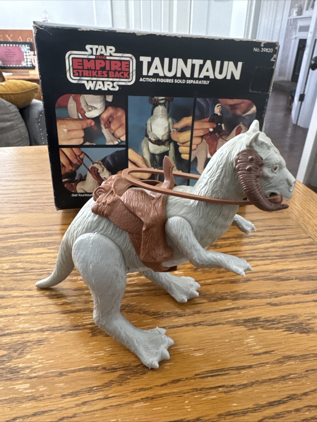Tauntaun (closed belly) sold