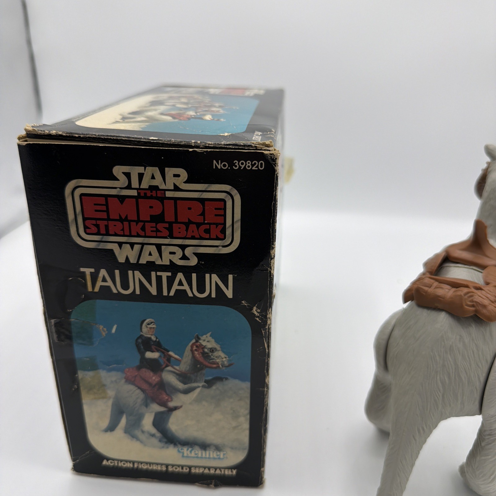 Tauntaun (closed belly) sold