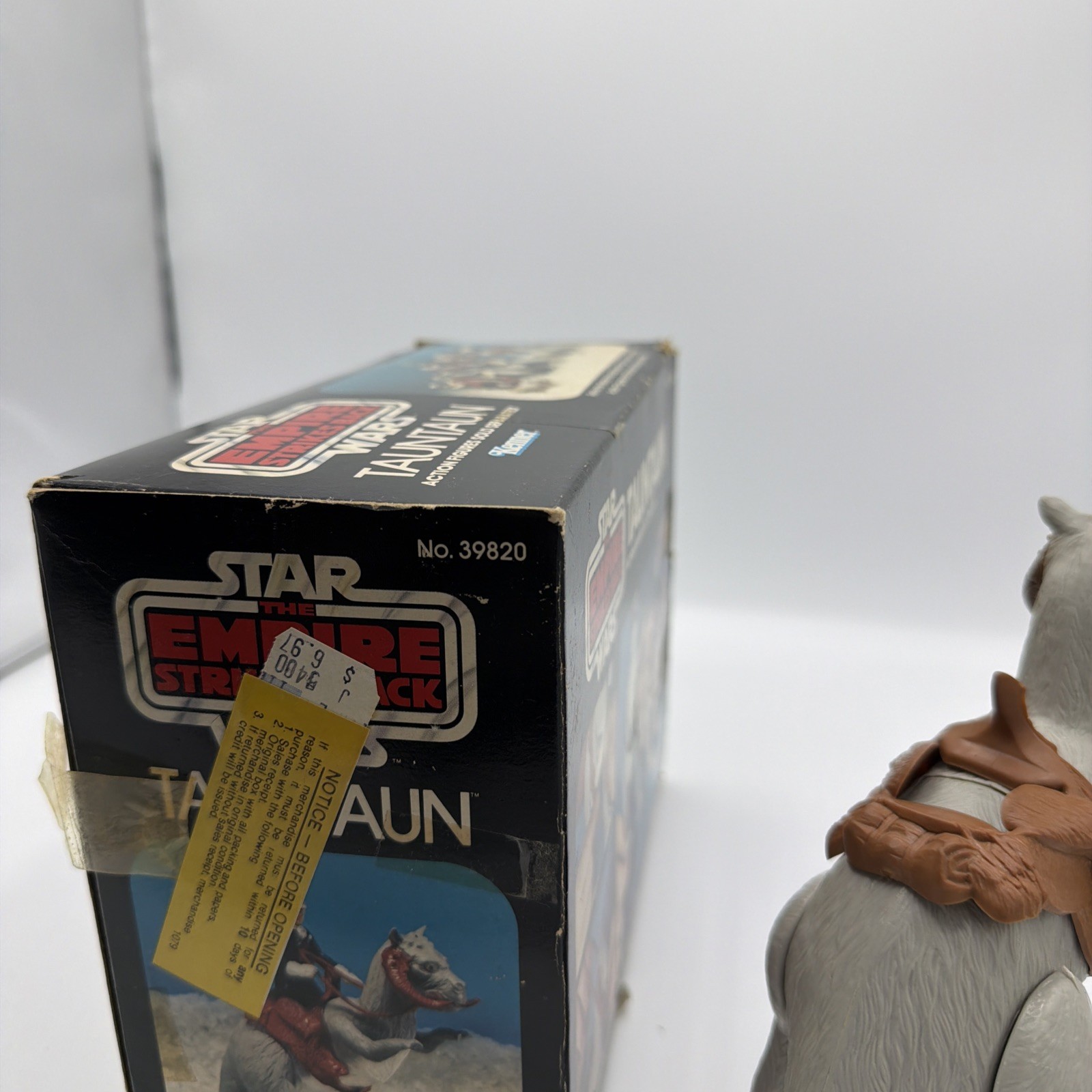 Tauntaun (closed belly) sold