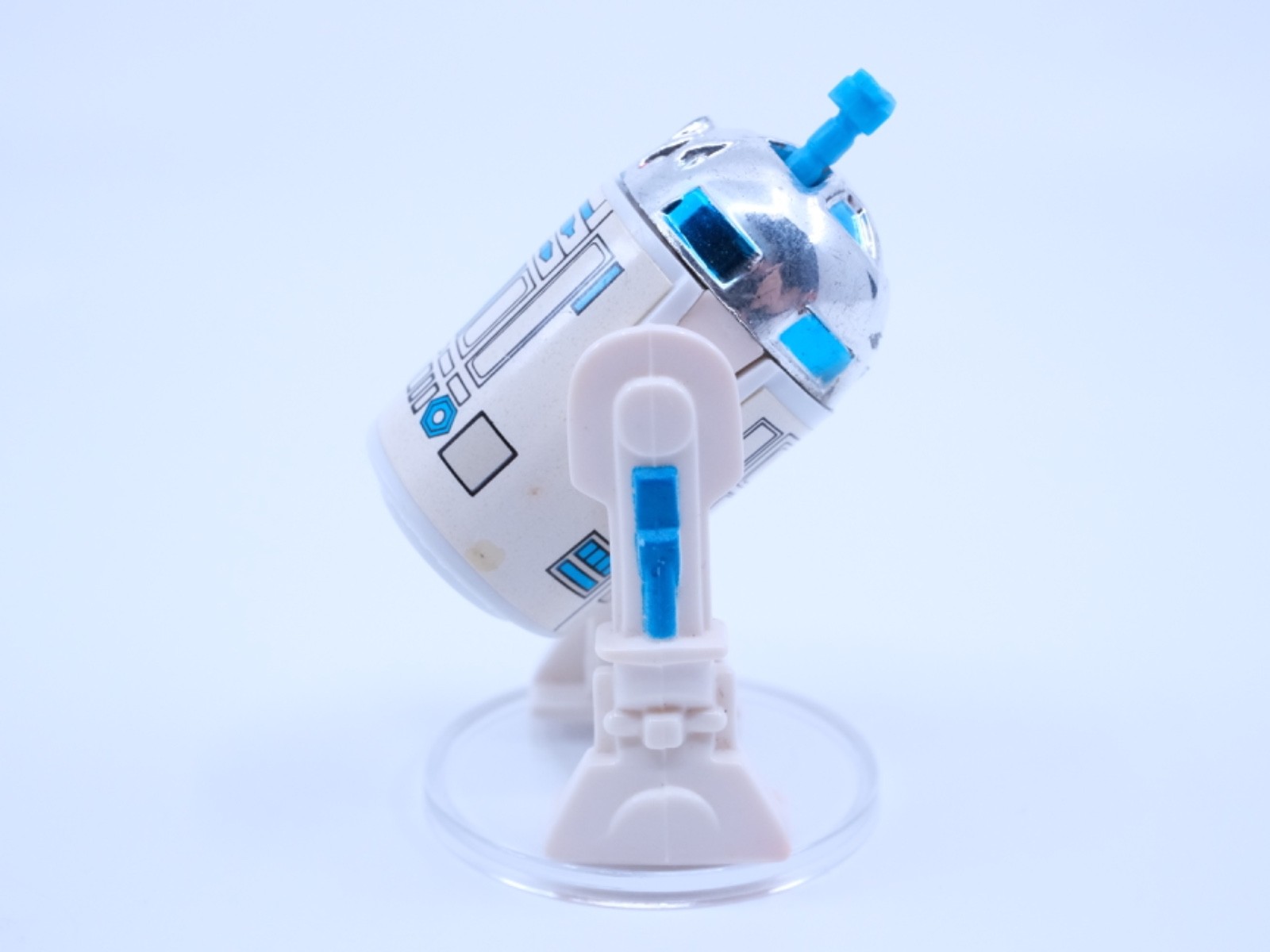 R2-D2 (Artoo-Detoo) (with Sensorscope) sold