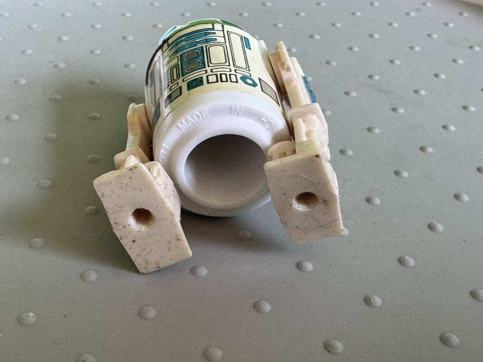 R2-D2 (Artoo-Detoo) (with Sensorscope) sold
