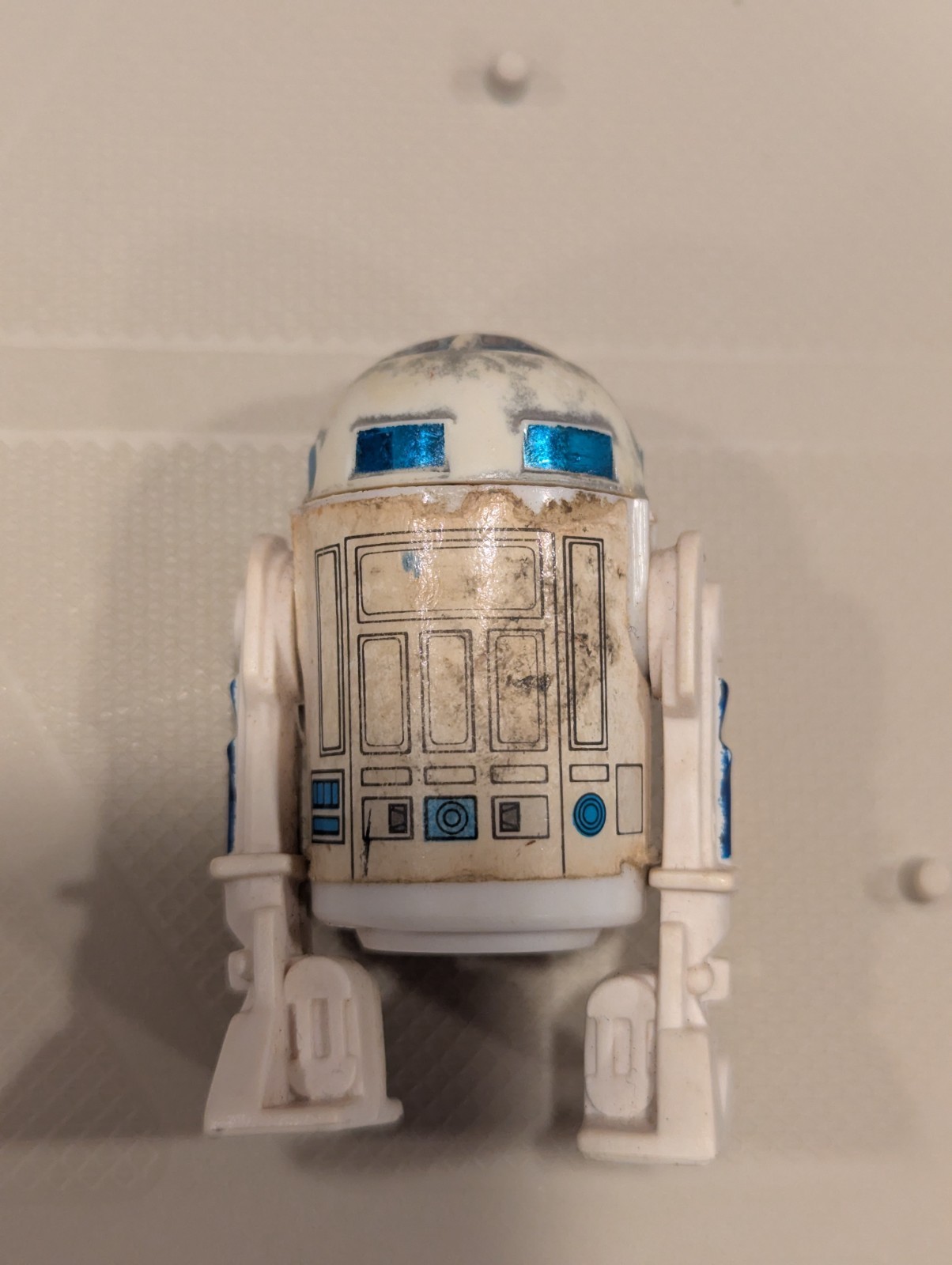 R2-D2 (Artoo-Detoo) (with Sensorscope) sold