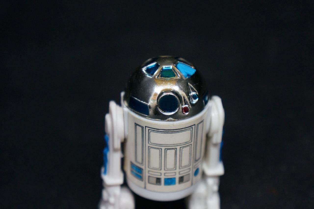 R2-D2 (Artoo-Detoo) (with Sensorscope) sold