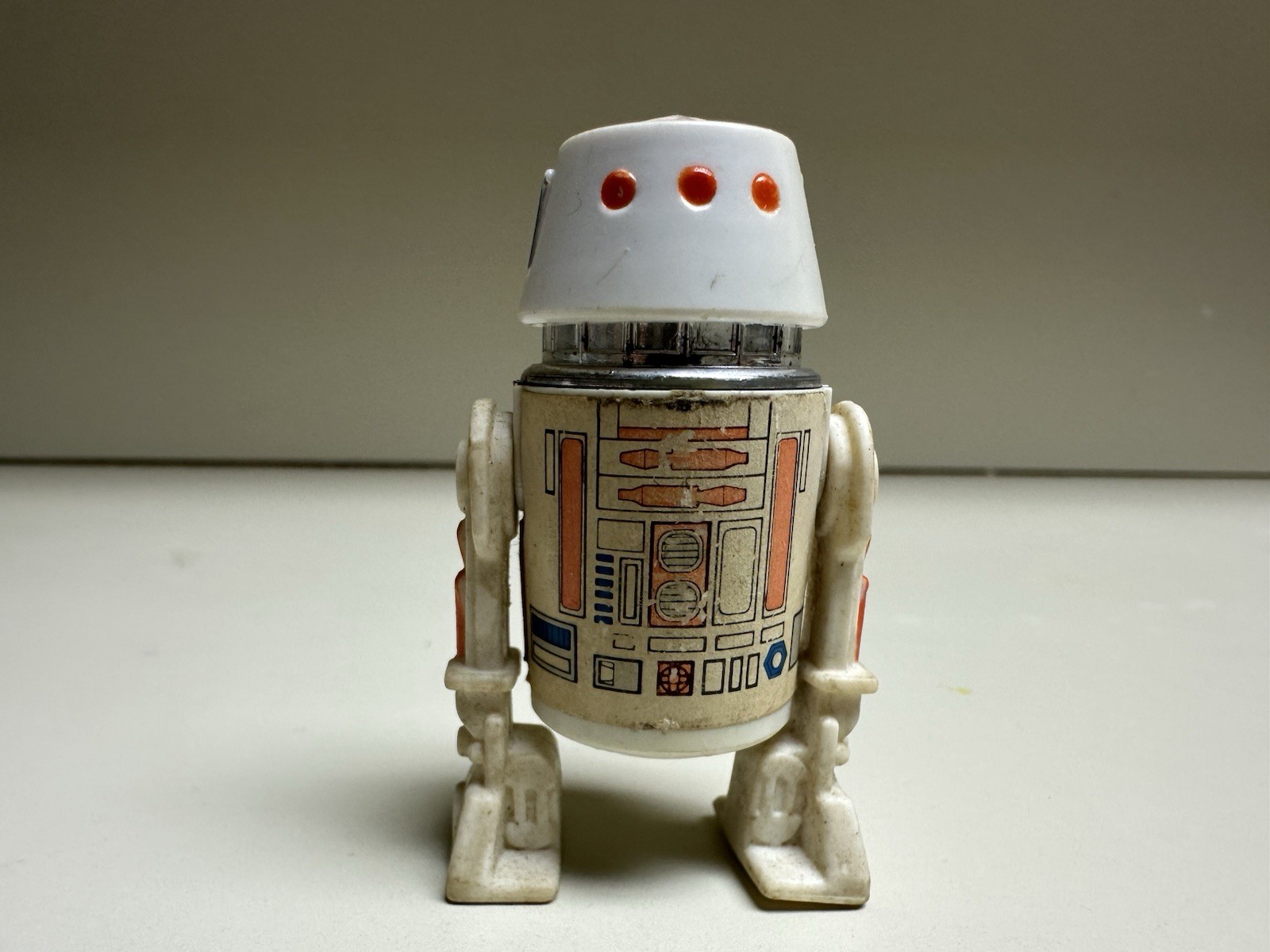 R5-D4 (Arfive-Defour) sold