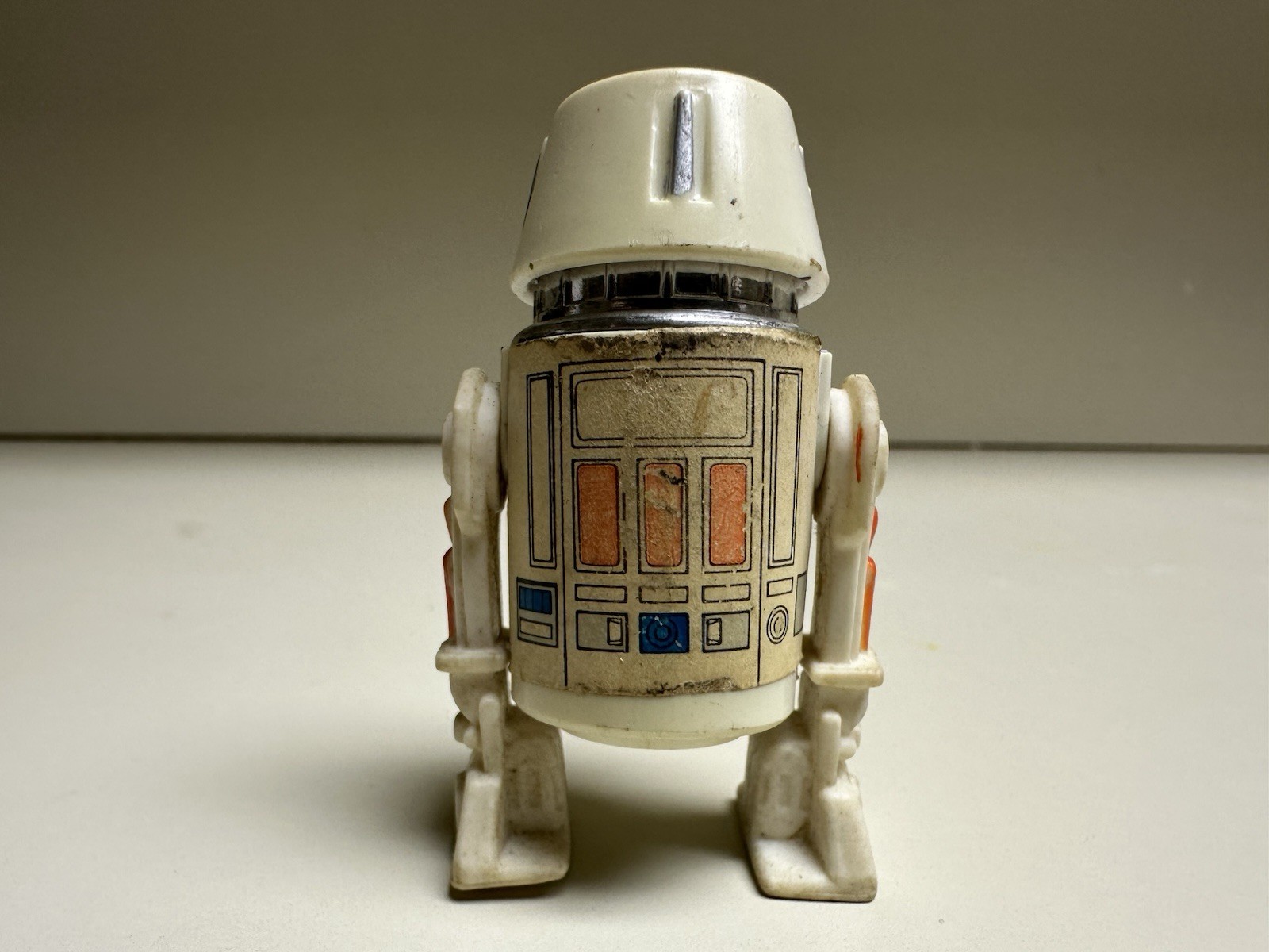 R5-D4 (Arfive-Defour) sold
