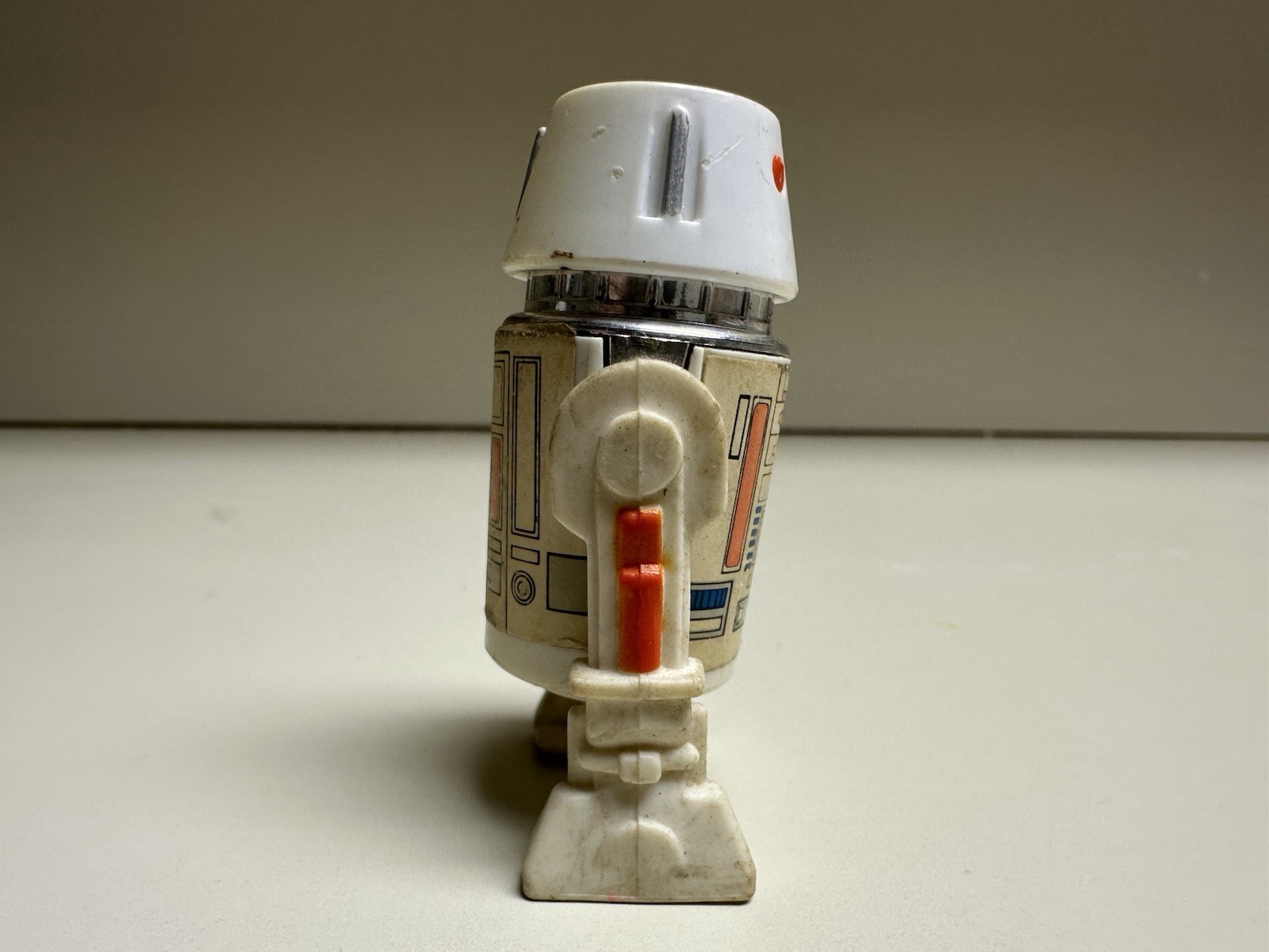 R5-D4 (Arfive-Defour) sold