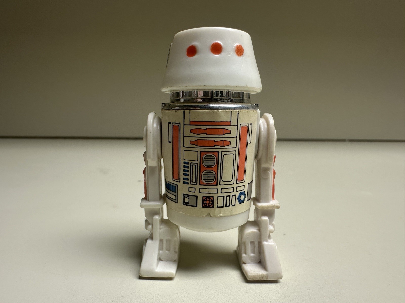 R5-D4 (Arfive-Defour) sold