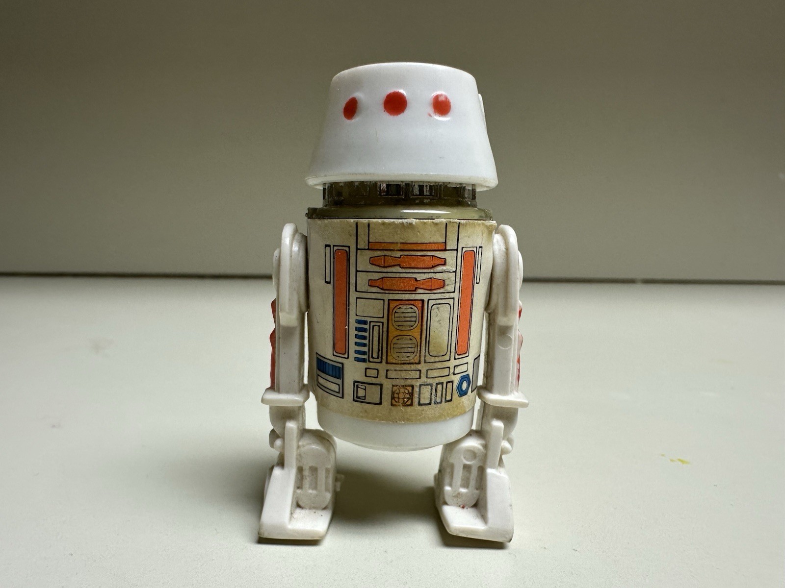 R5-D4 (Arfive-Defour) sold