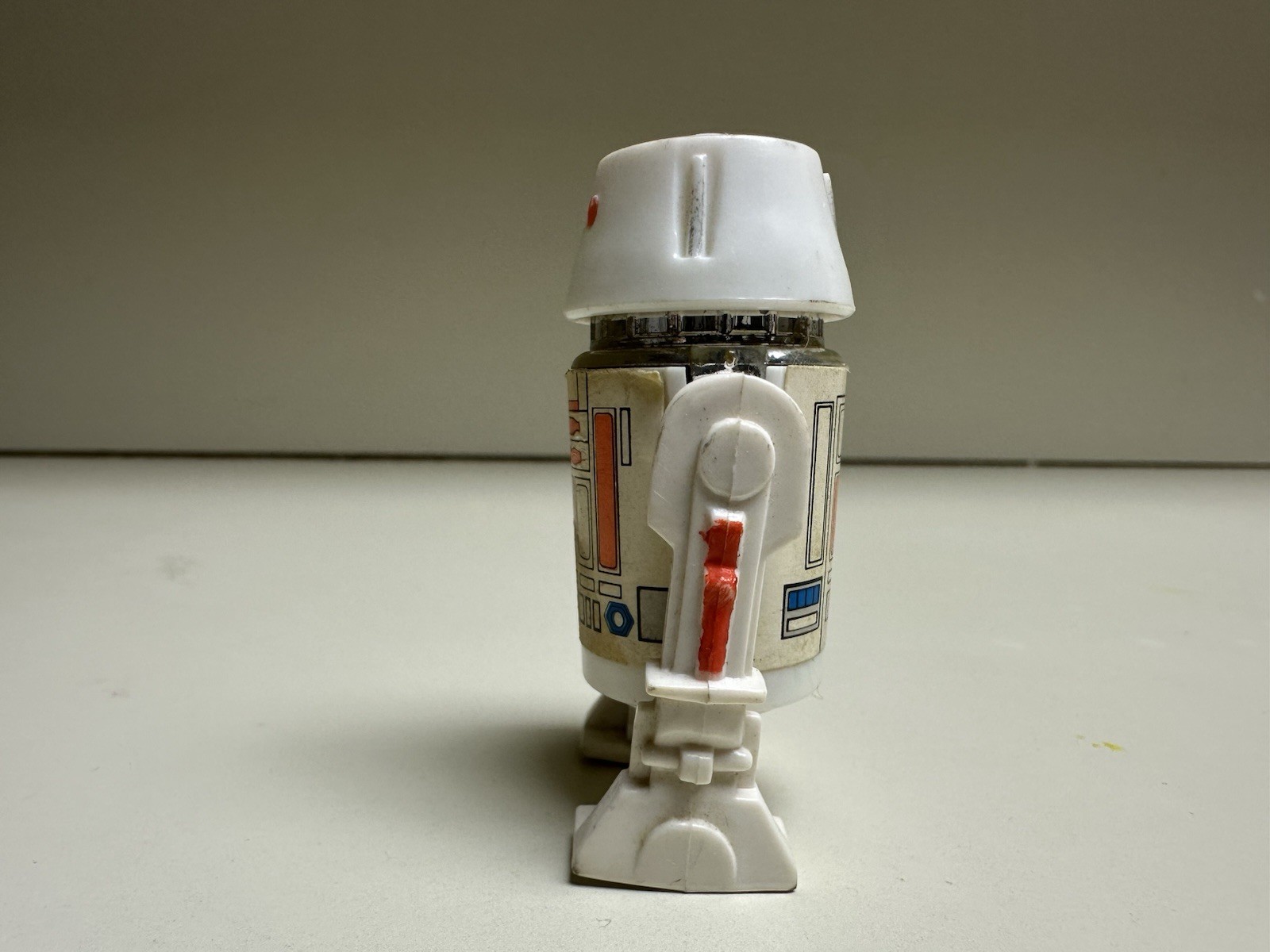 R5-D4 (Arfive-Defour) sold