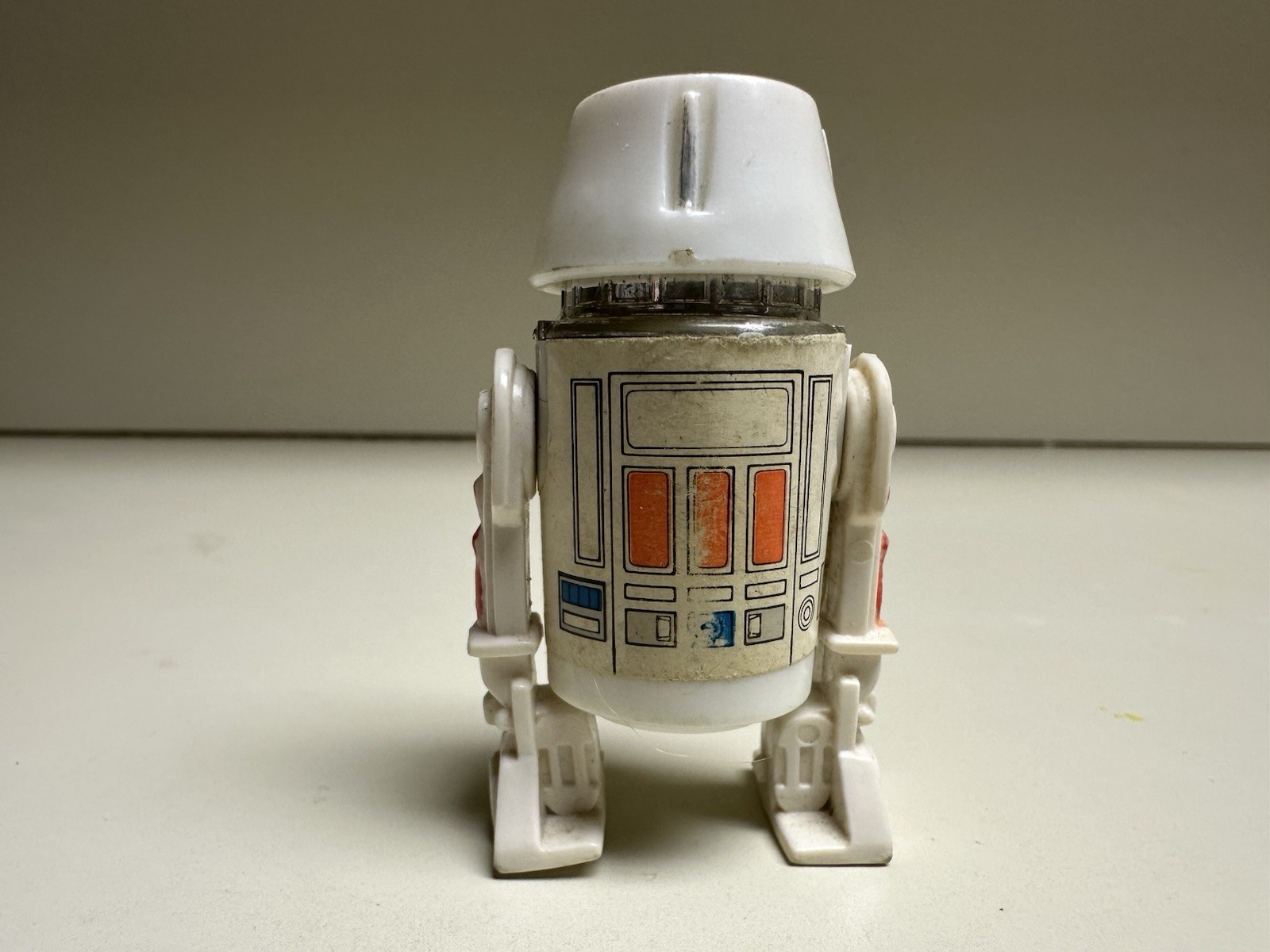 R5-D4 (Arfive-Defour) sold