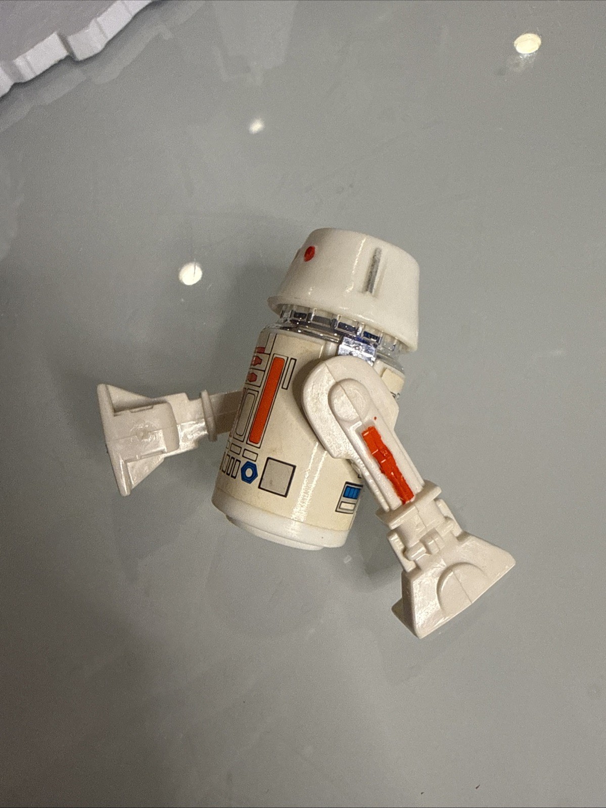 R5-D4 (Arfive-Defour) sold