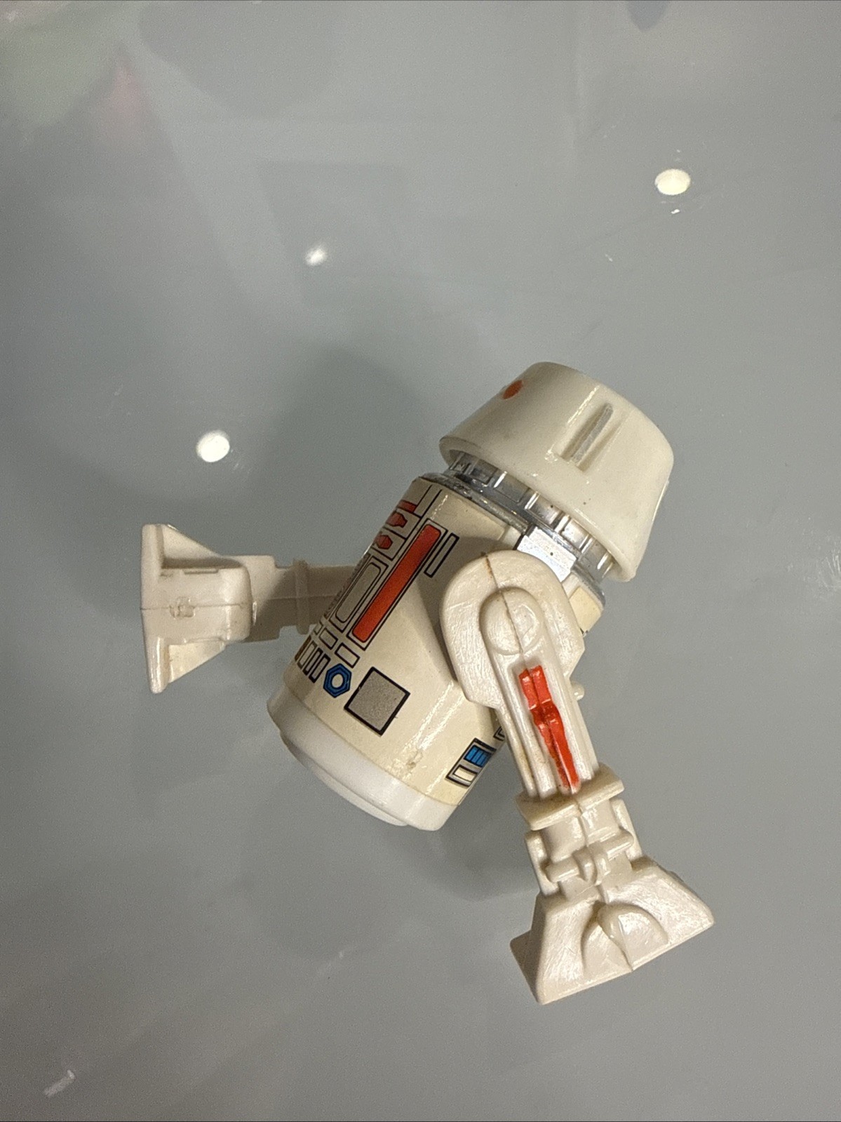 R5-D4 (Arfive-Defour) sold