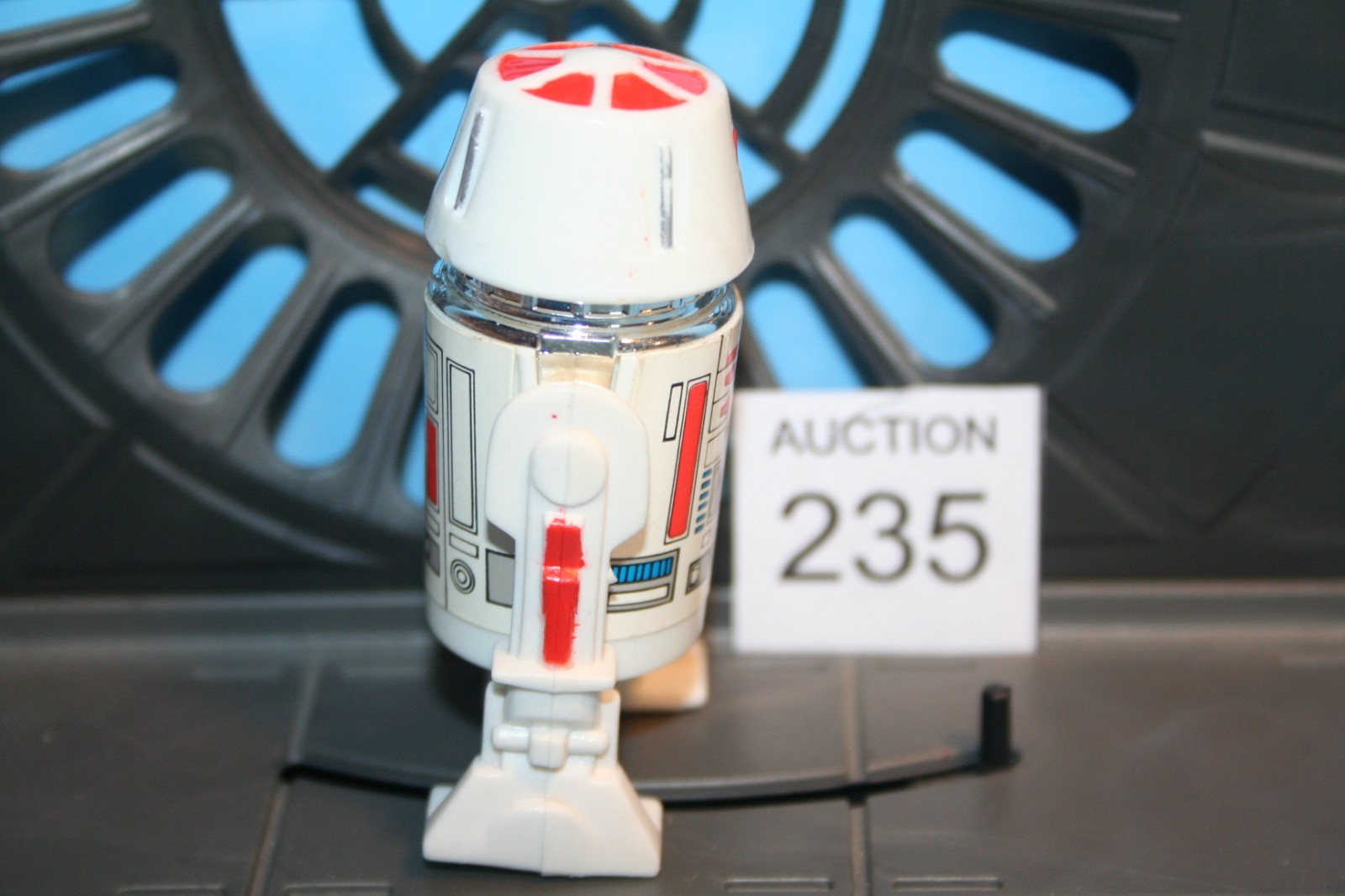 R5-D4 (Arfive-Defour) sold