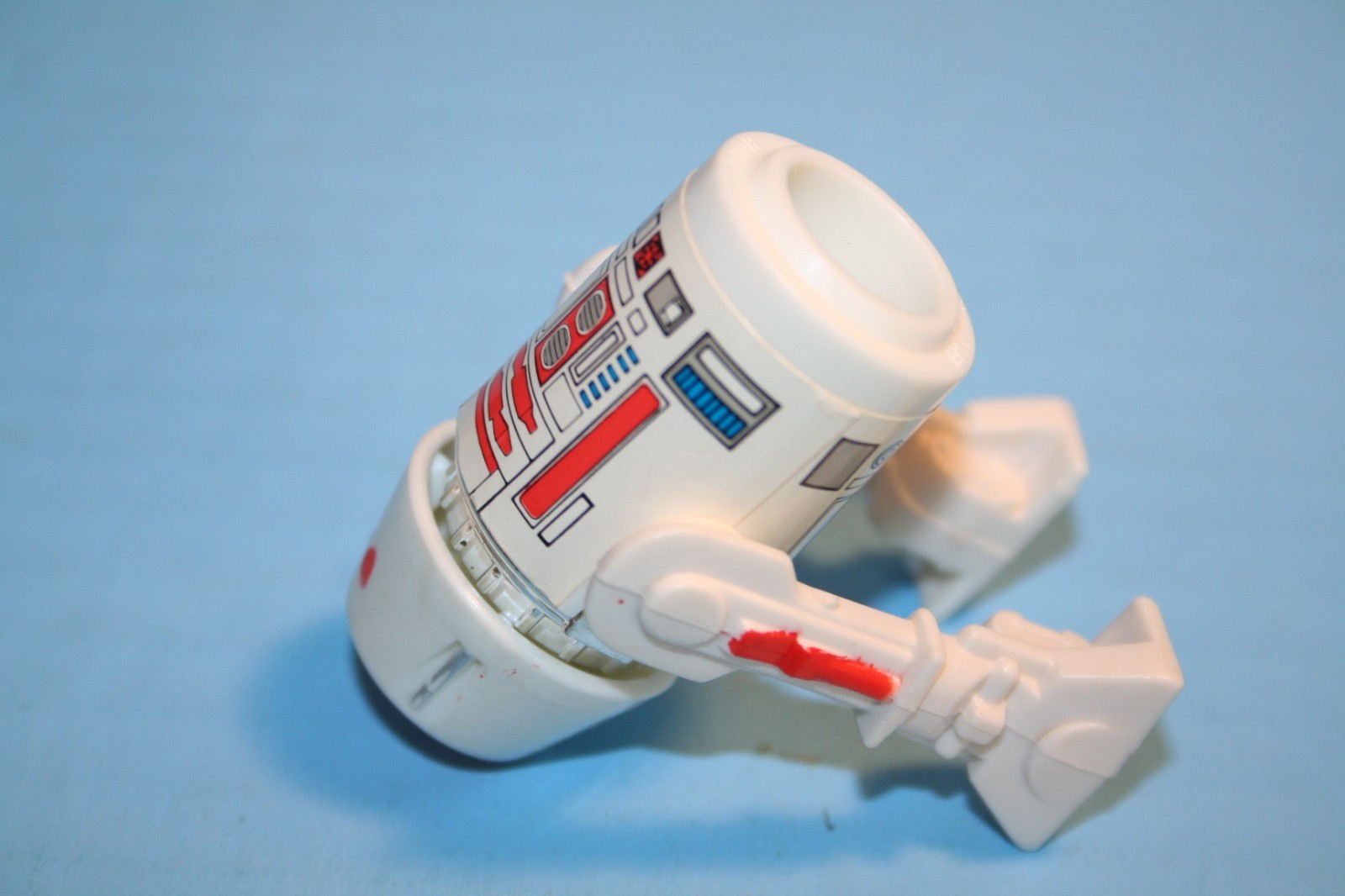 R5-D4 (Arfive-Defour) sold