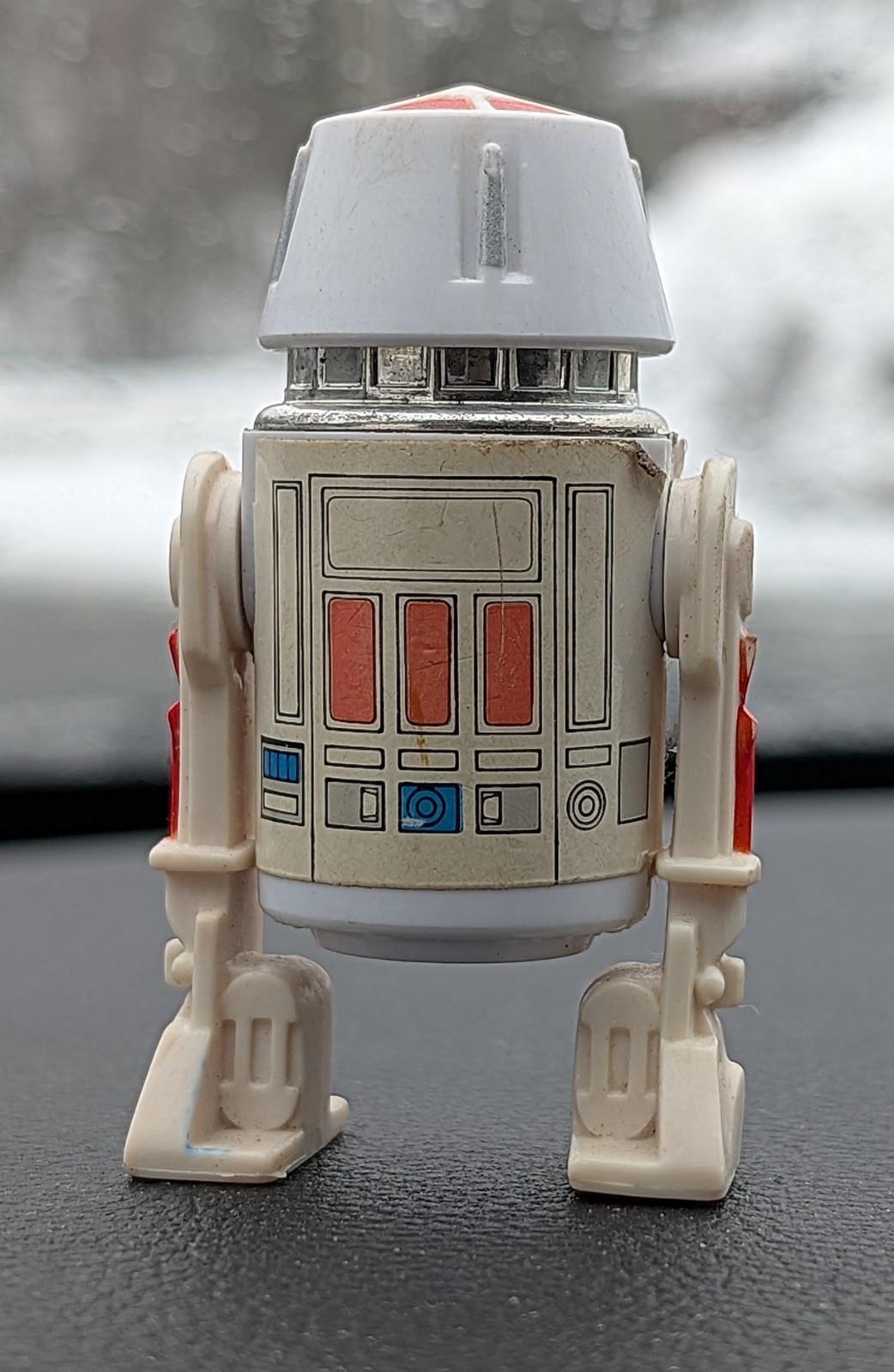 R5-D4 (Arfive-Defour) sold
