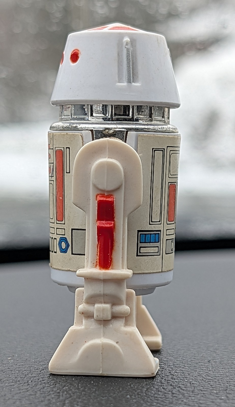 R5-D4 (Arfive-Defour) sold