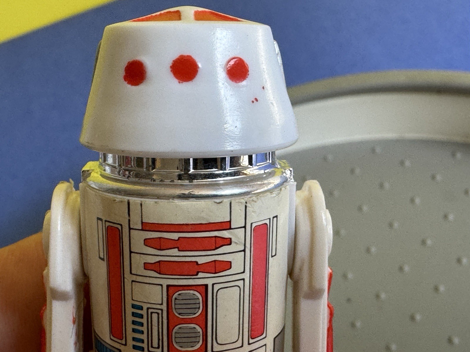 R5-D4 (Arfive-Defour) sold