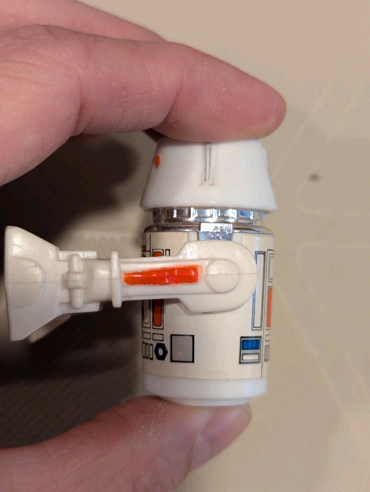 R5-D4 (Arfive-Defour) sold