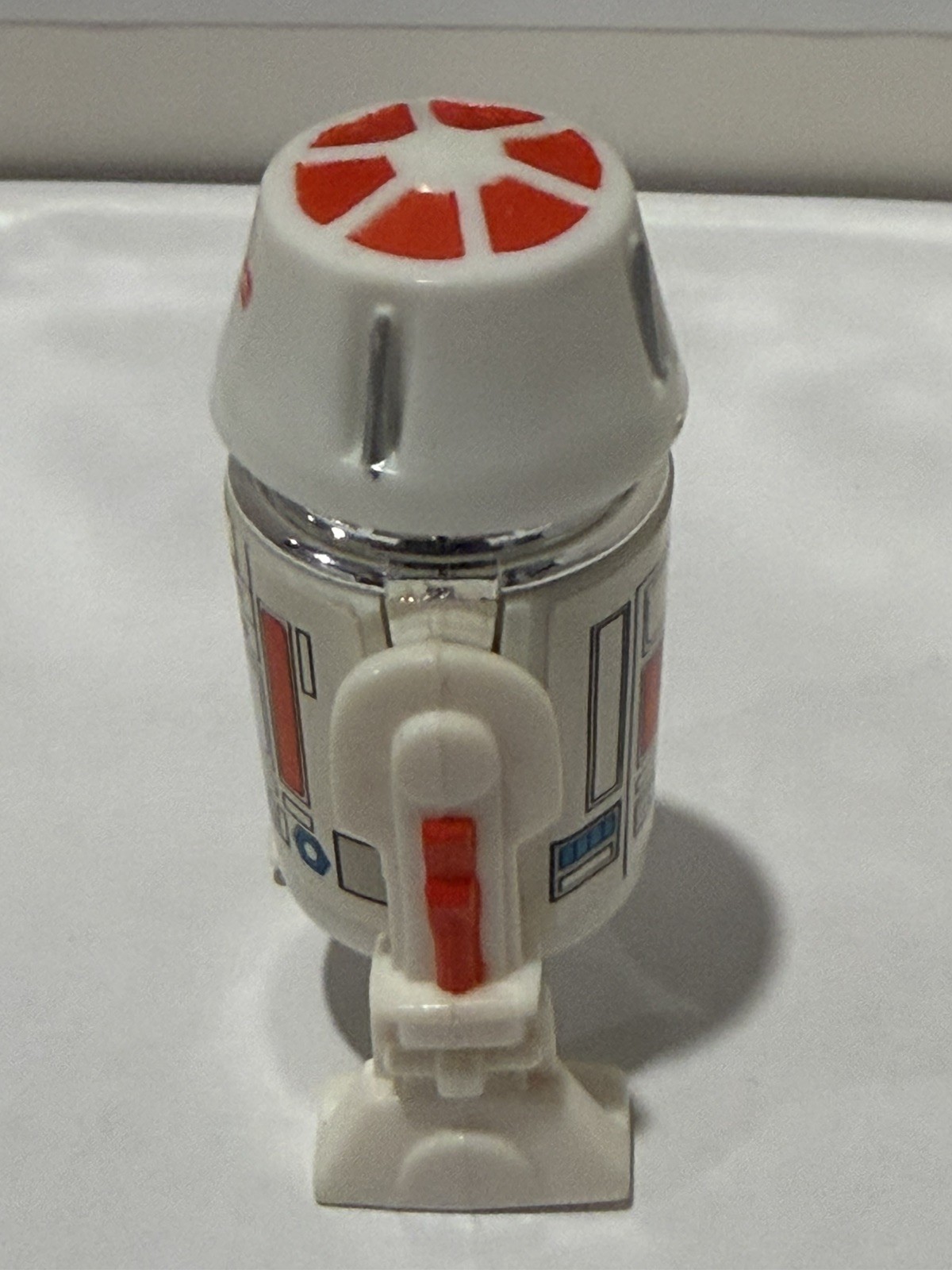 R5-D4 (Arfive-Defour) sold