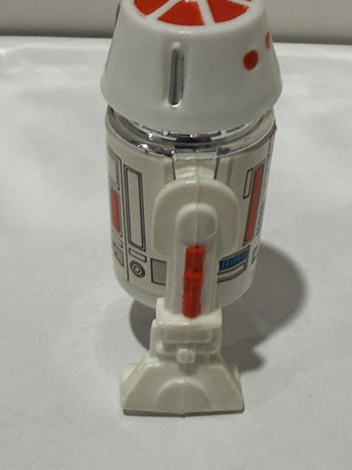 R5-D4 (Arfive-Defour) sold
