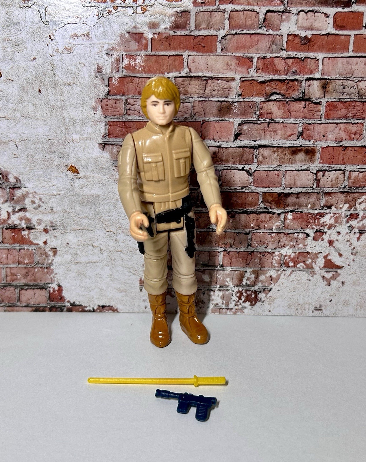 Luke Skywalker (Bespin Fatigues) sold