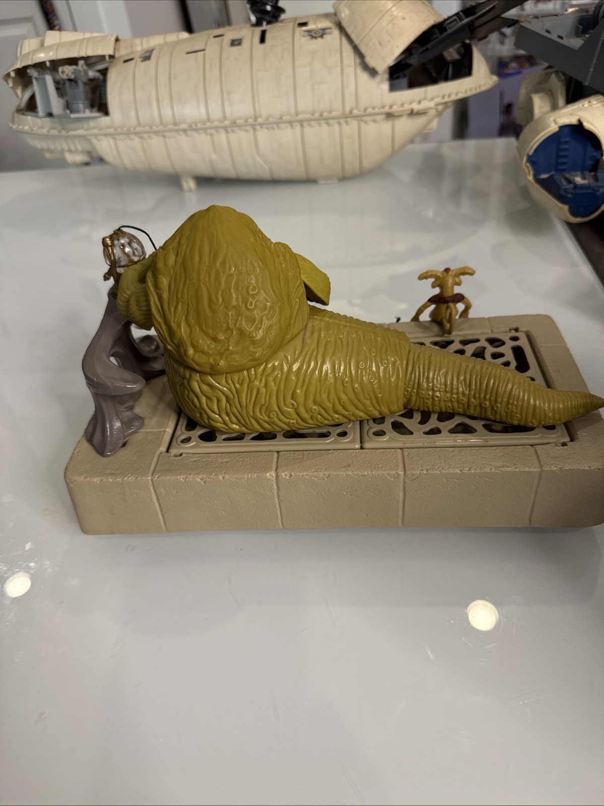 Jabba the Hutt Action Playset sold
