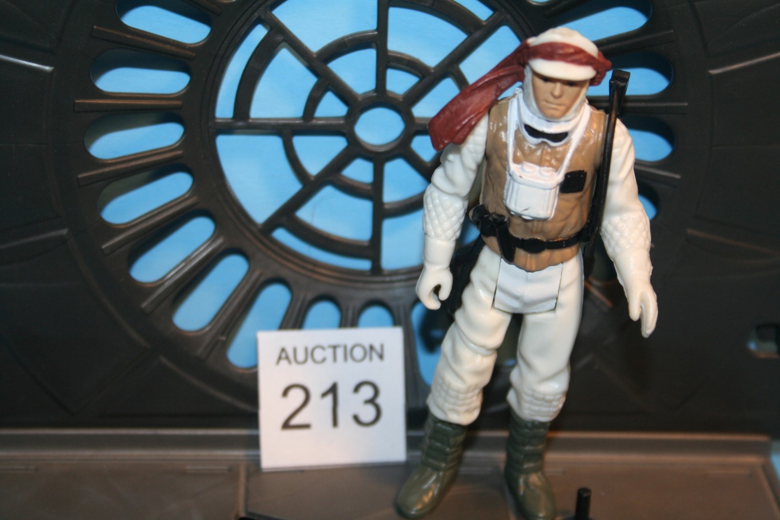 Luke Skywalker (Hoth Battle Gear) sold