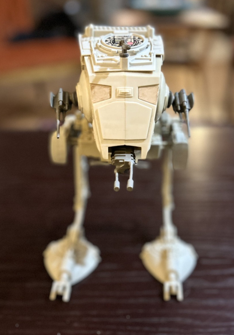 Scout Walker (AT-ST) sold