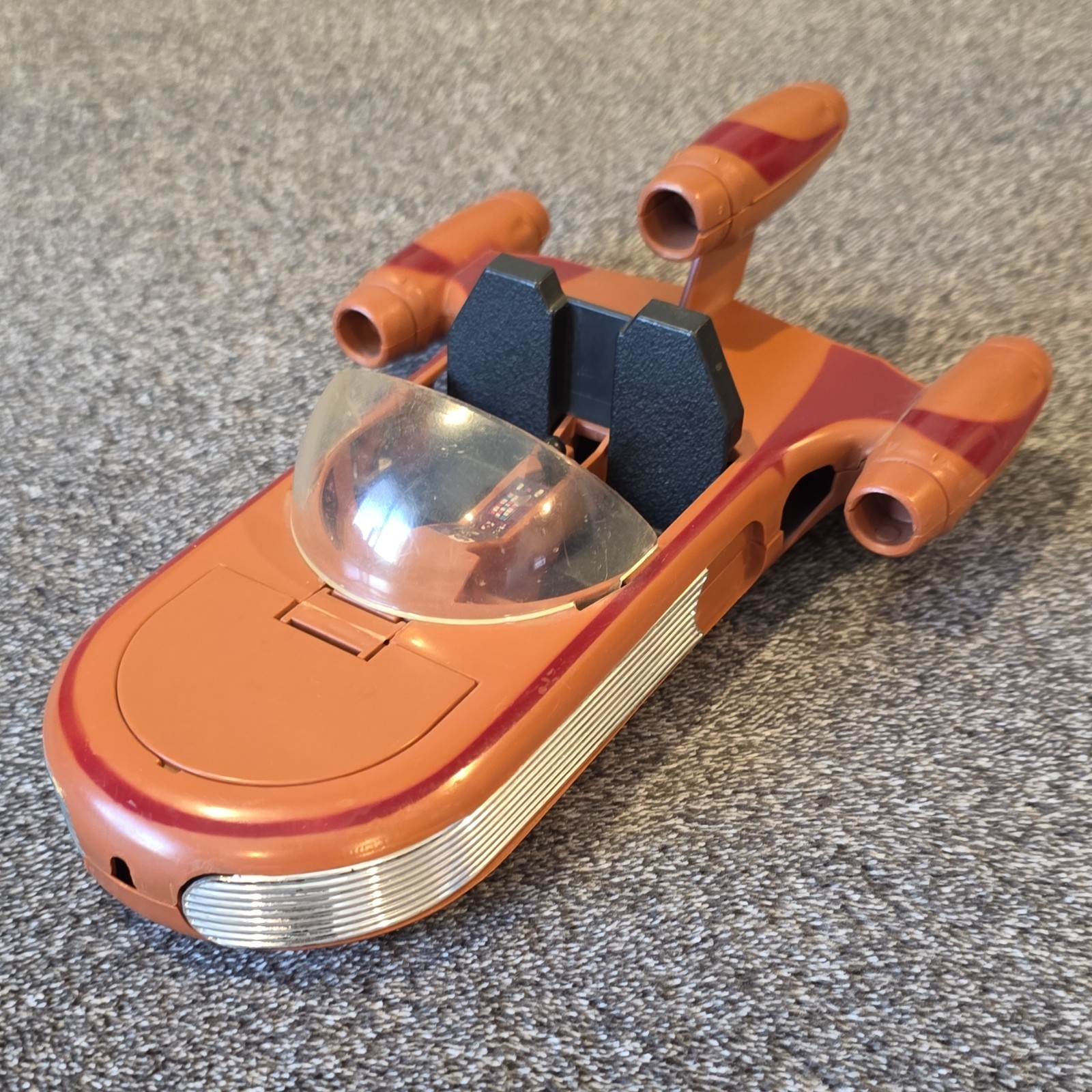 Landspeeder sold