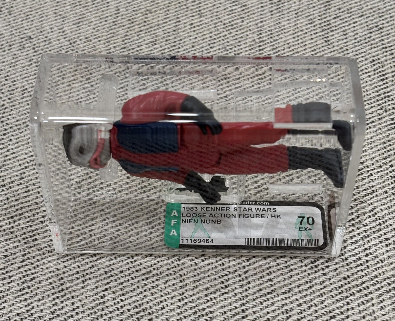 Nien Nunb sold