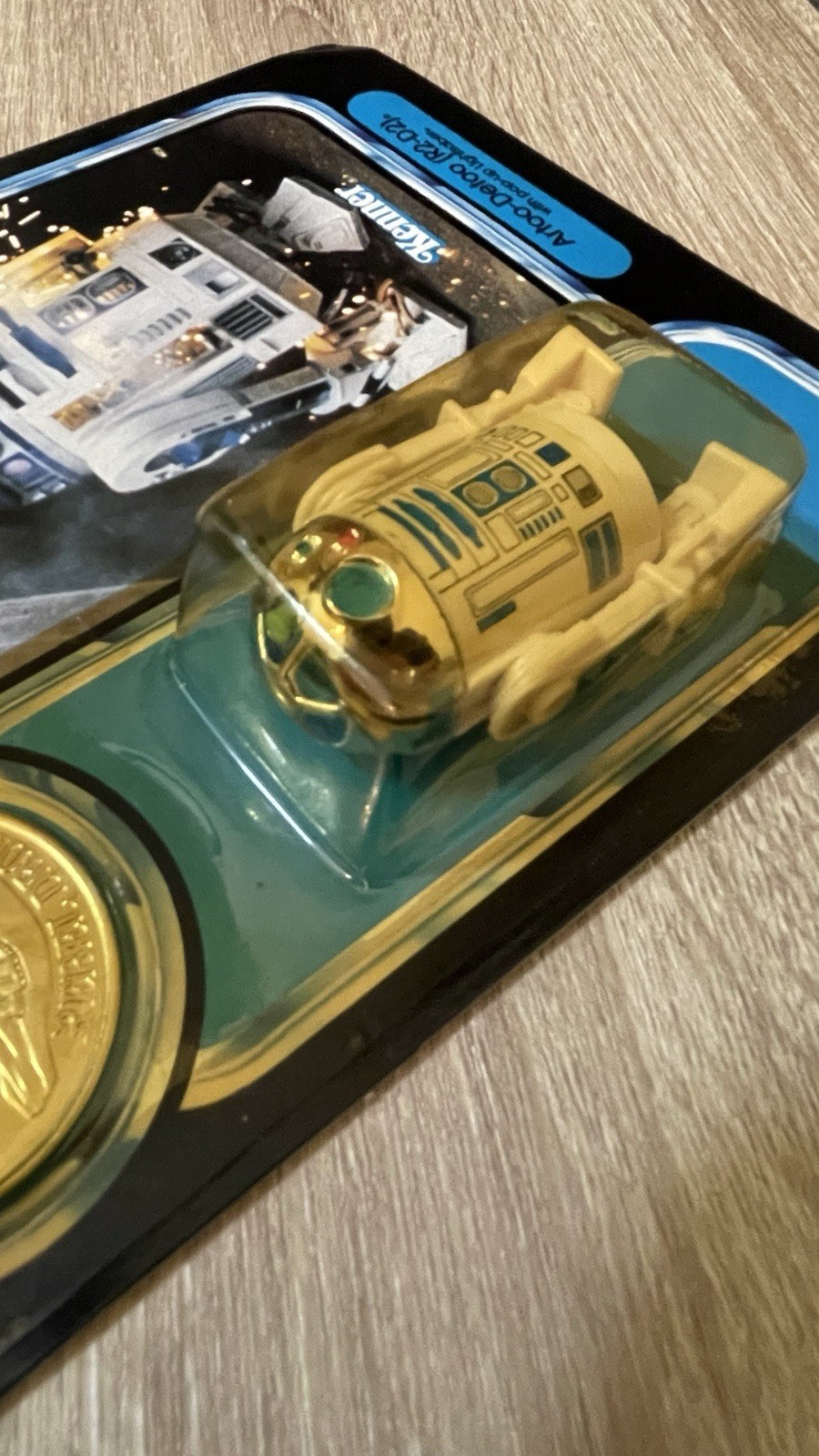 R2-D2 (Artoo-Detoo) with pop-up Lightsaber sold