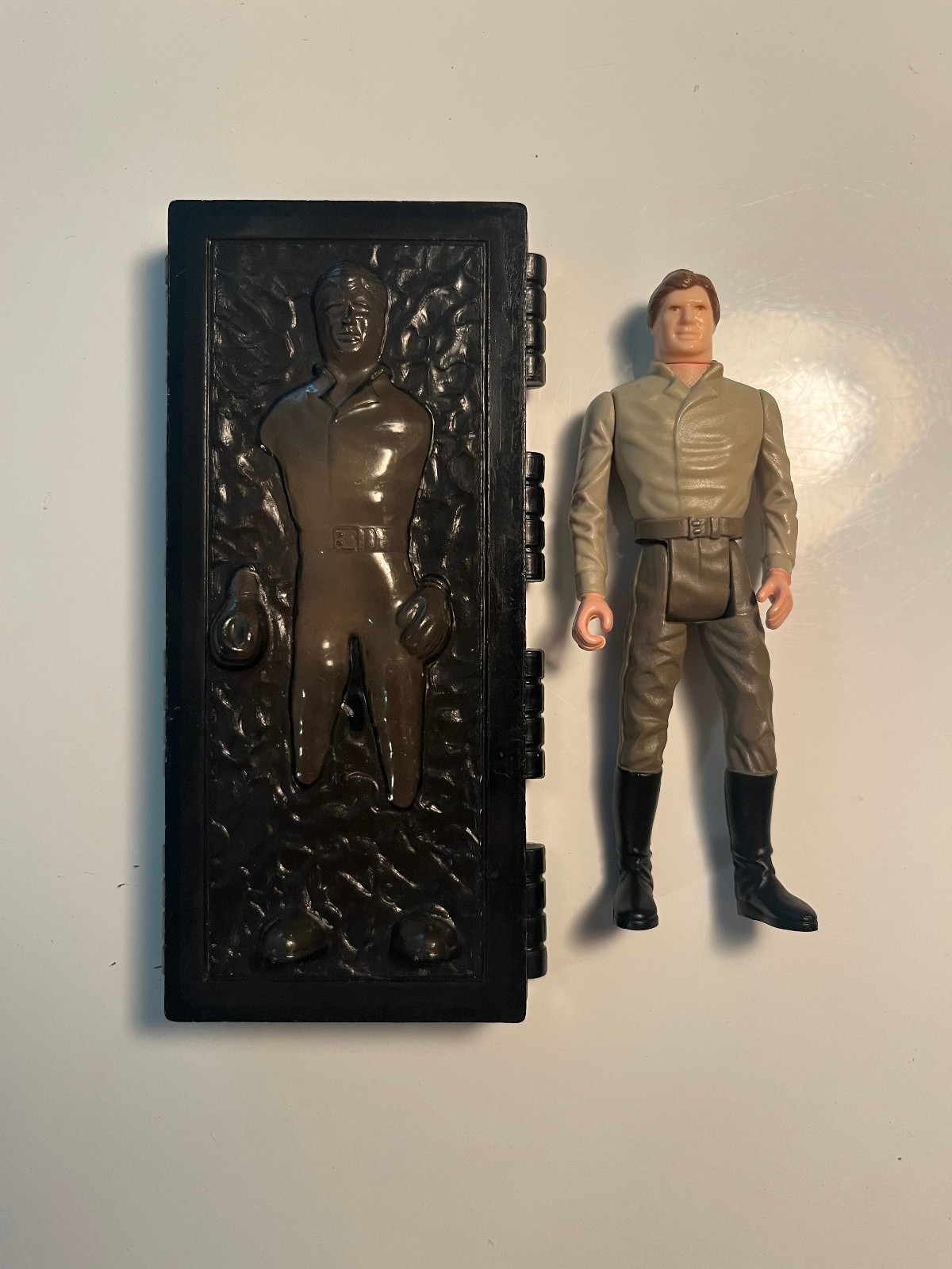 Han Solo (In Carbonite Chamber) sold