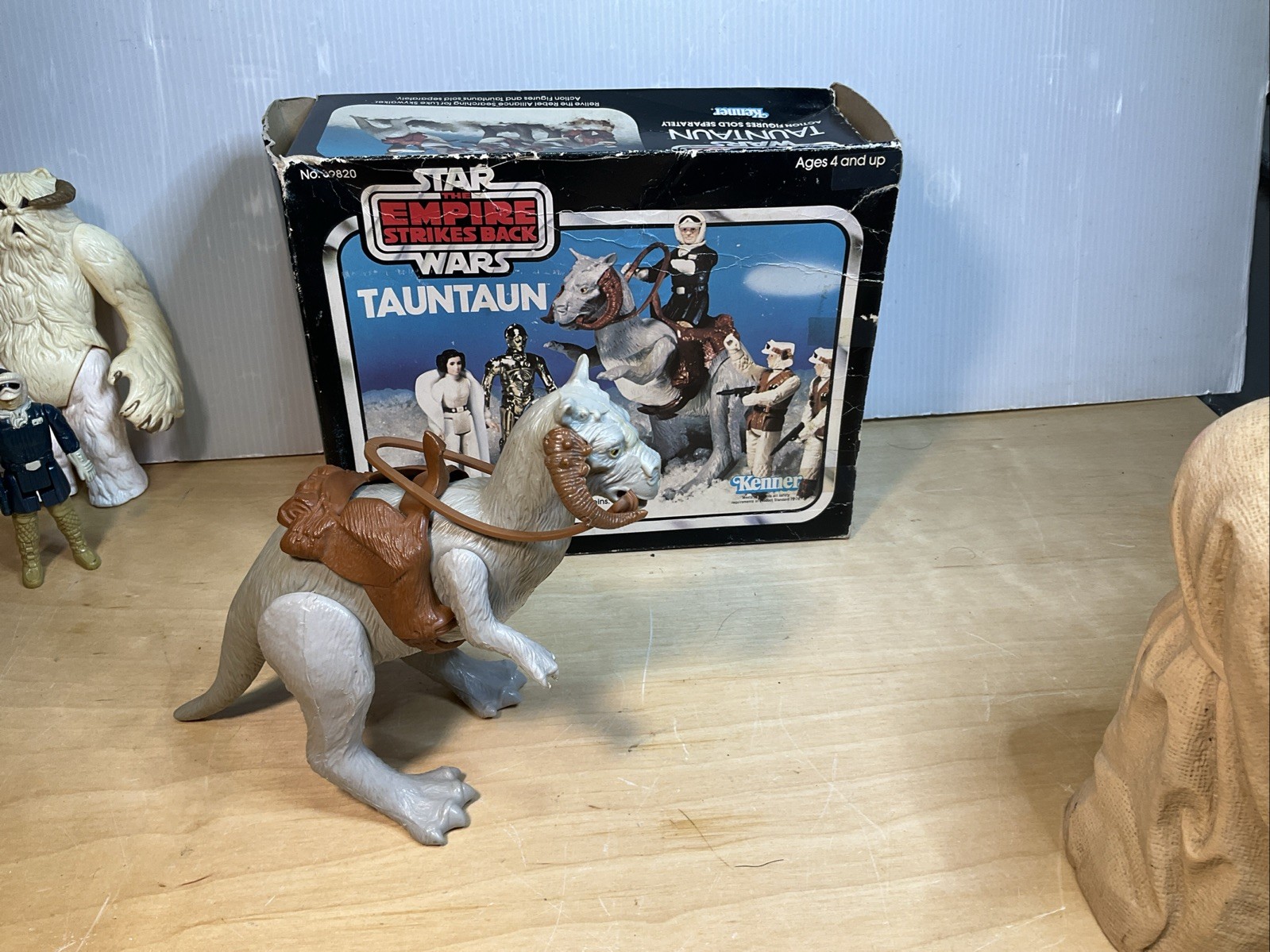 Tauntaun (closed belly) sold