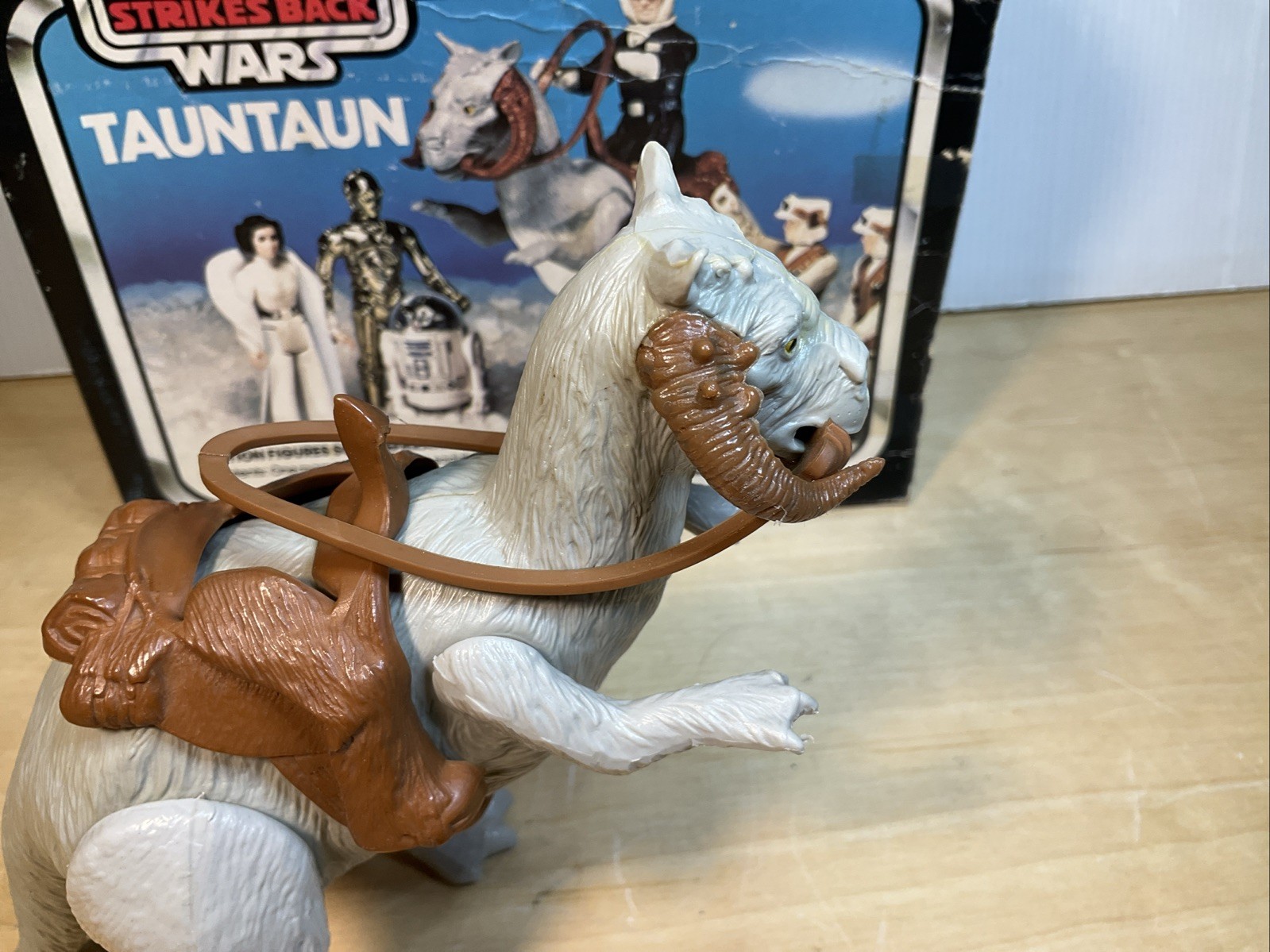 Tauntaun (closed belly) sold