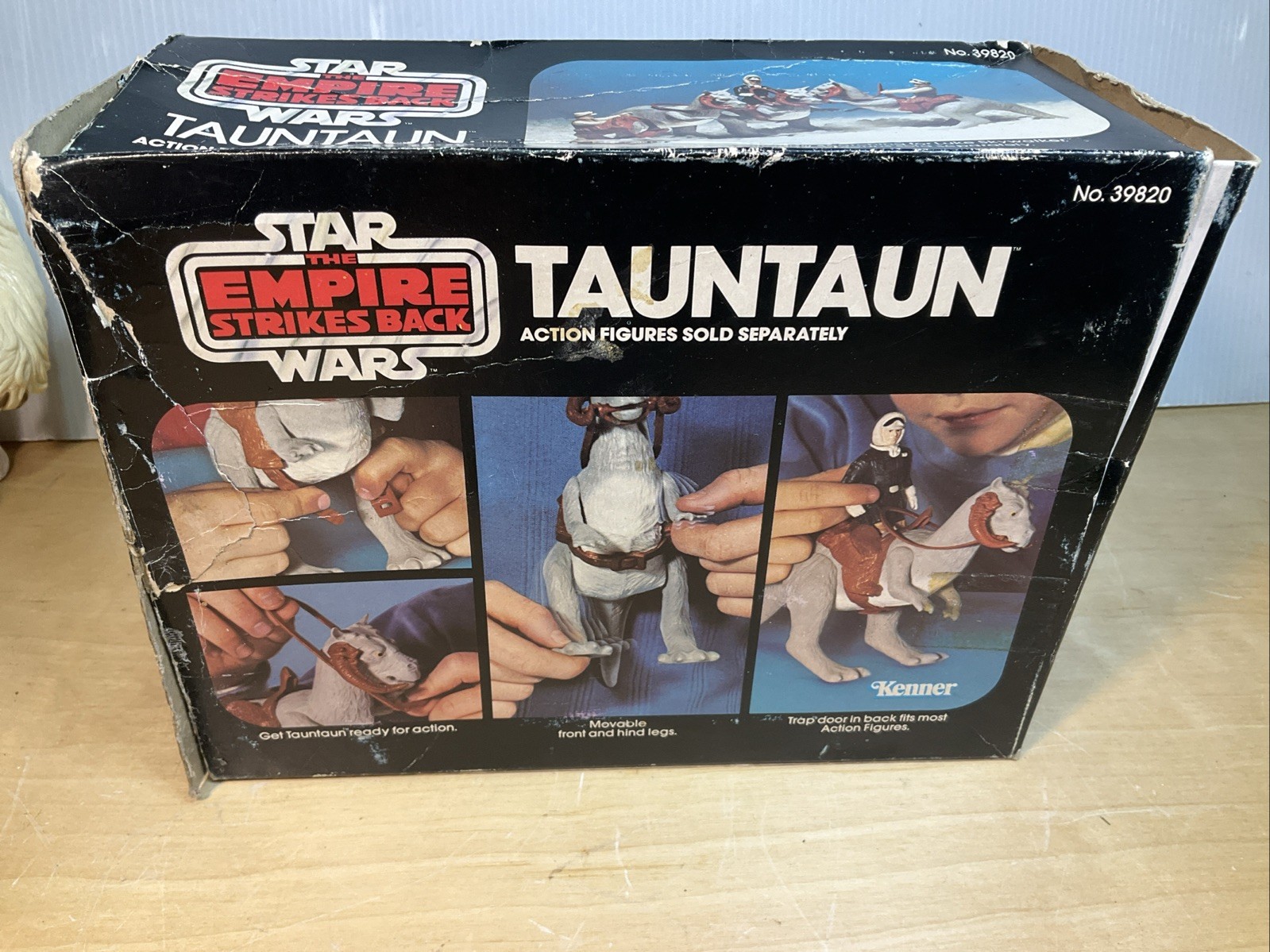 Tauntaun (closed belly) sold