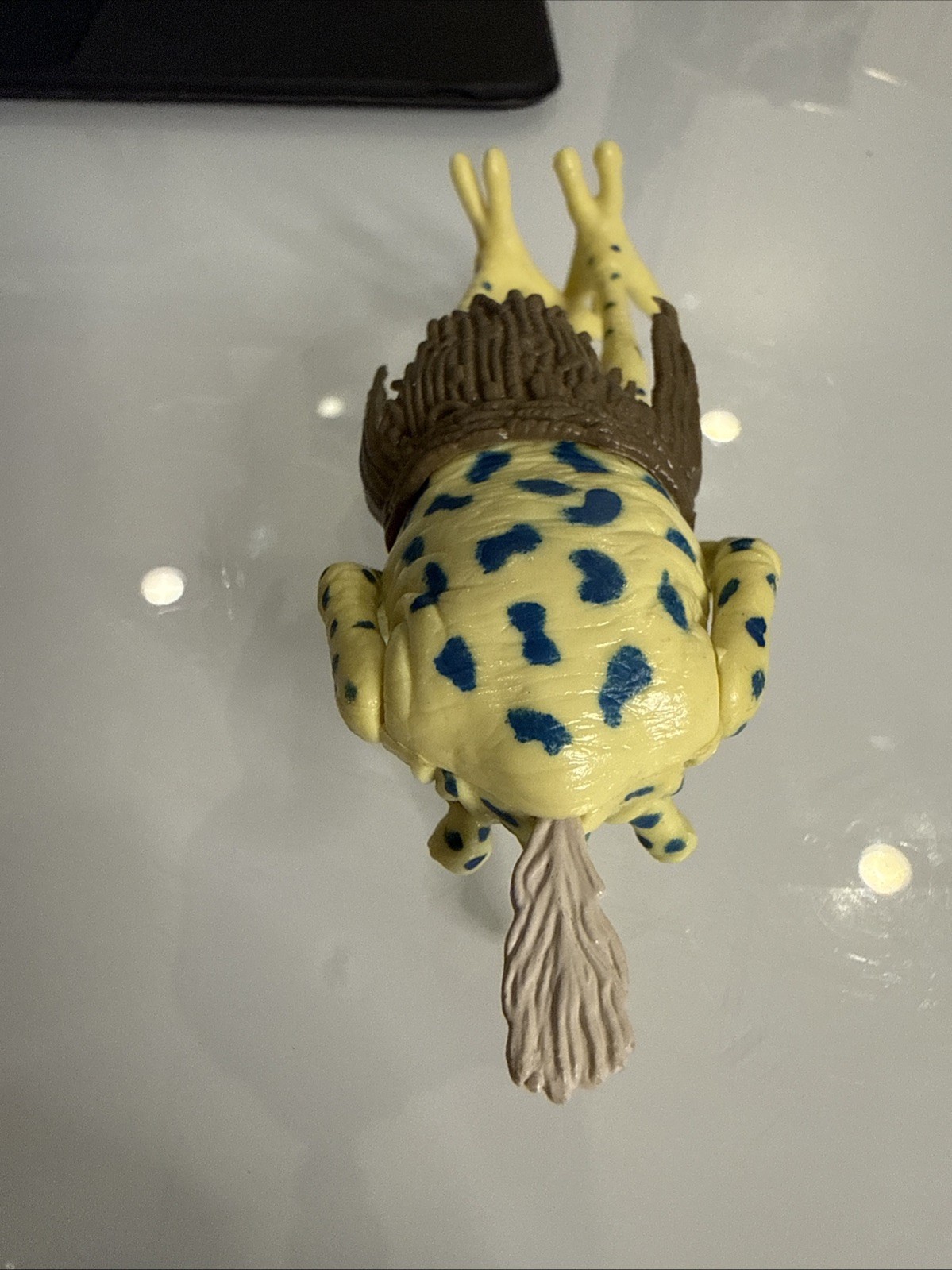 Sy Snootles sold