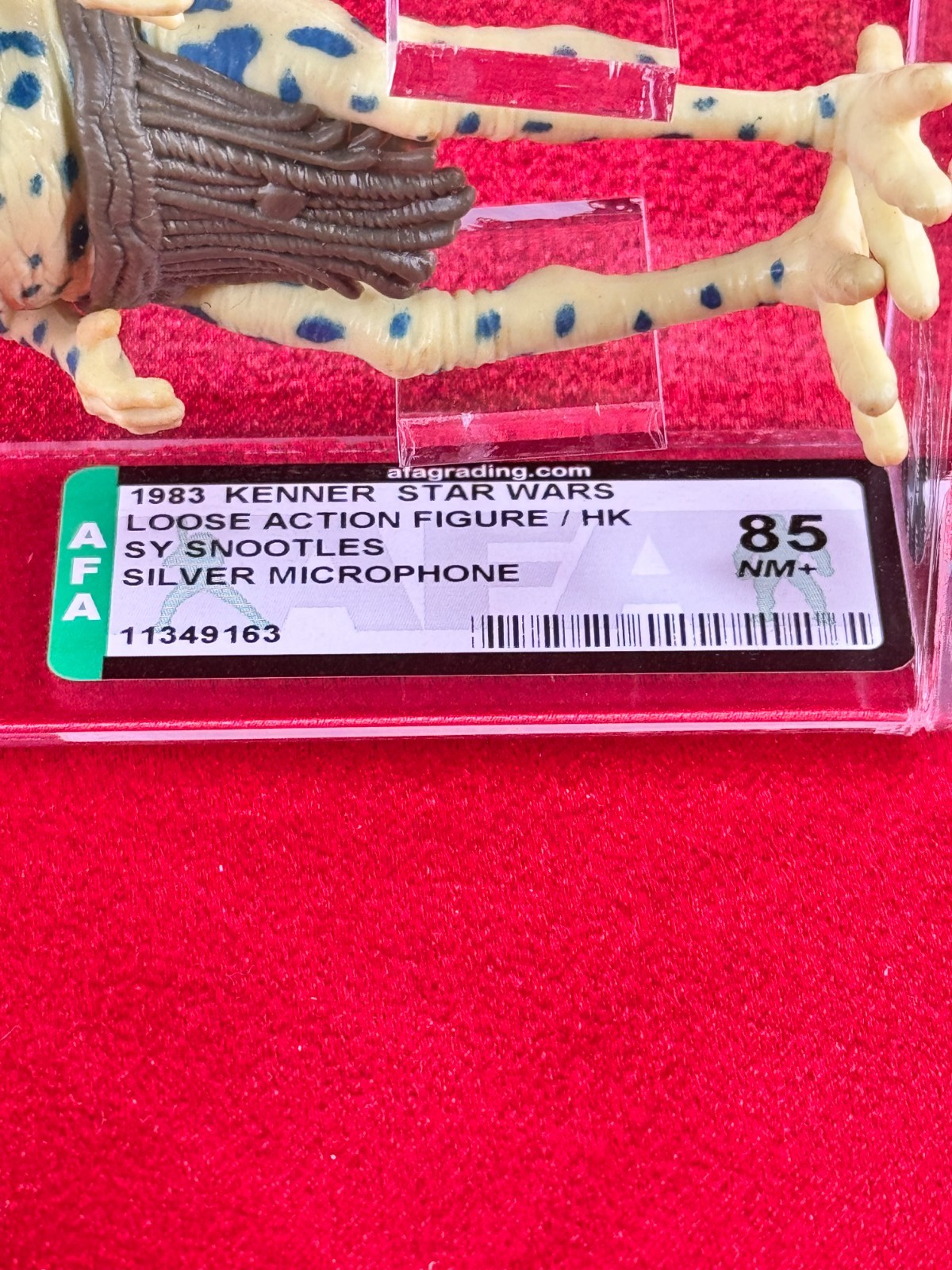 Sy Snootles sold