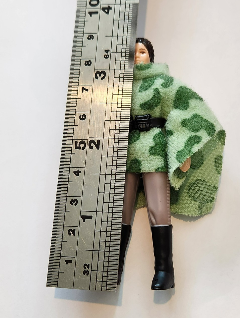 Princess Leia Organa (In Combat Poncho) sold