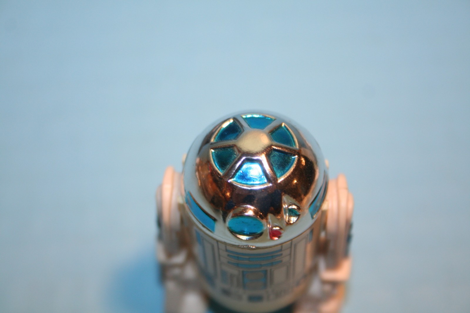 R2-D2 (Artoo-Detoo) sold