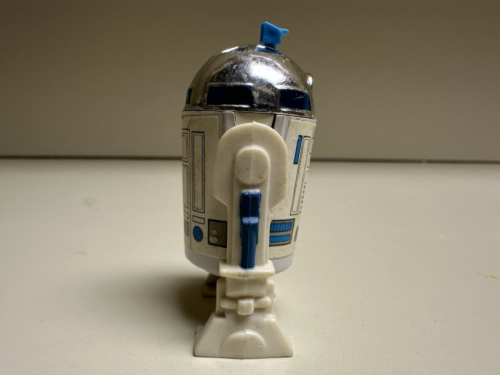 R2-D2 (Artoo-Detoo) (with Sensorscope) sold