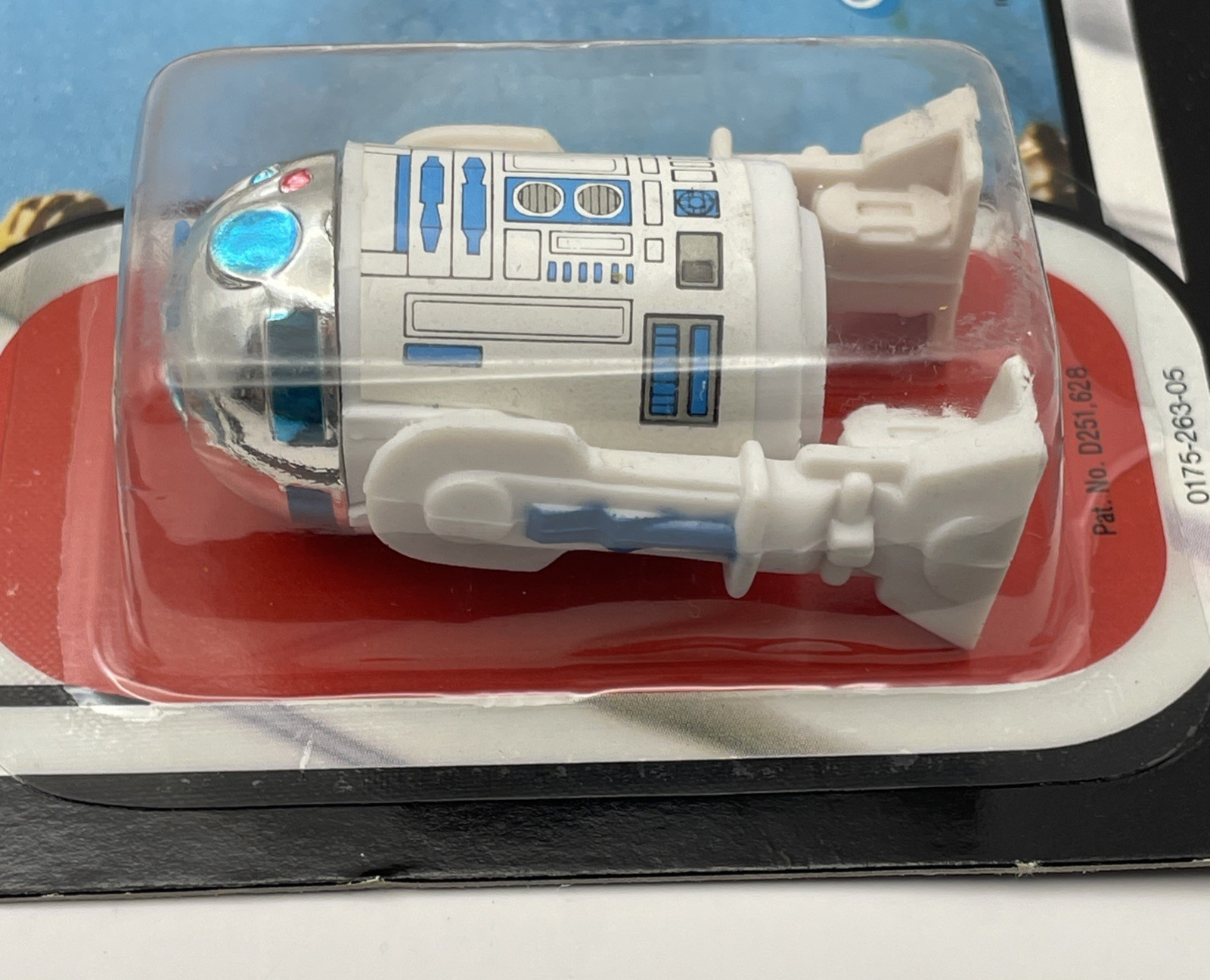 R2-D2 (Artoo-Detoo) (with Sensorscope) sold